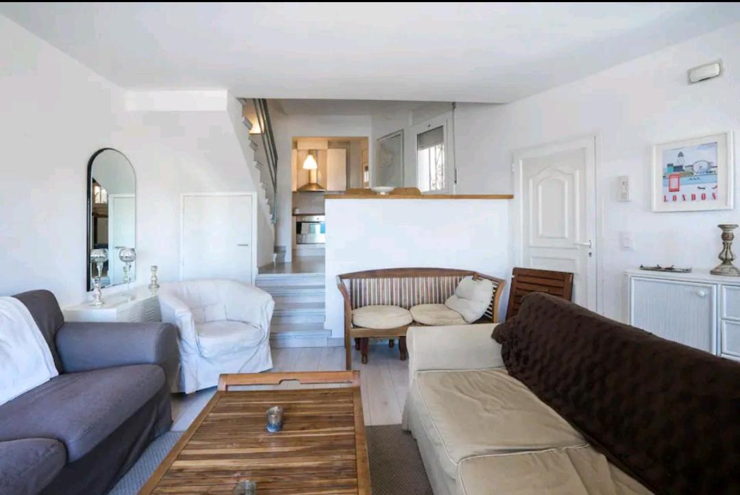 Villa con piscina privada
