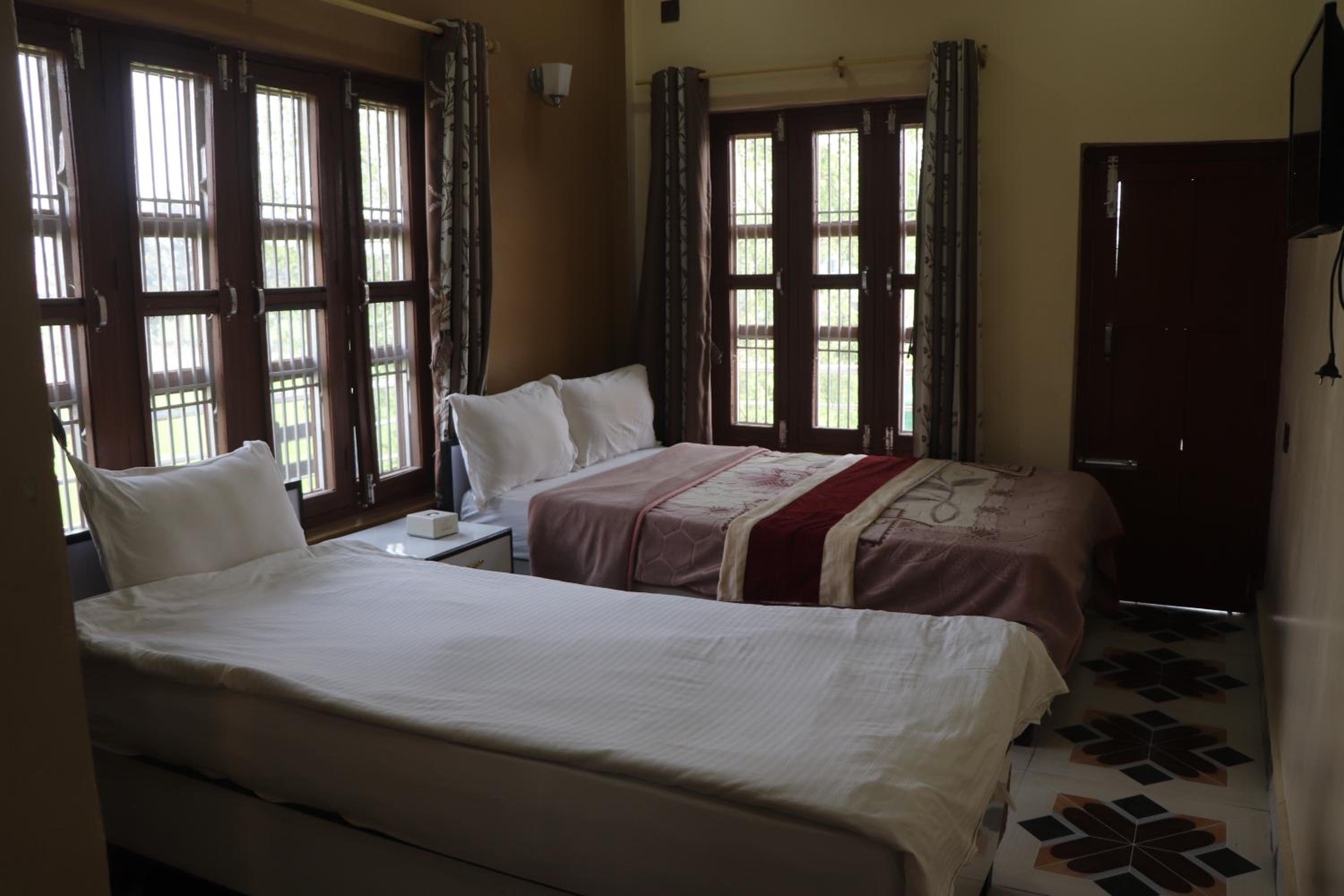 Budget Double or Twin Room photo 3