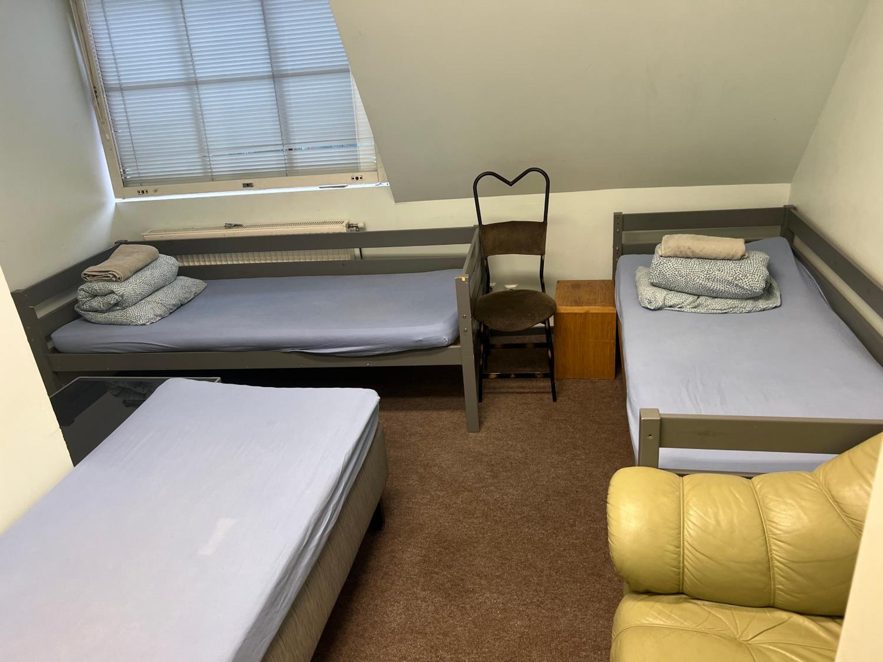 Budget Triple Room - Photo 9