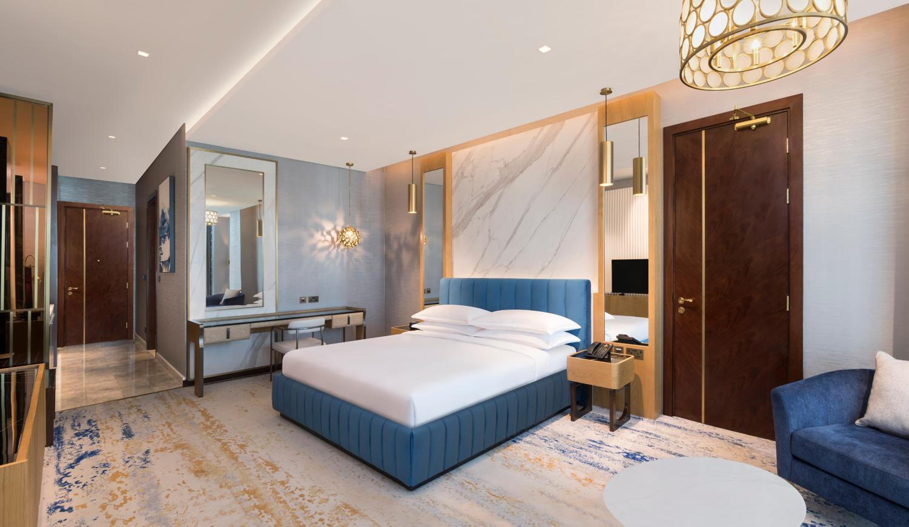 Premium King Room with Kitchenette - Photo 1