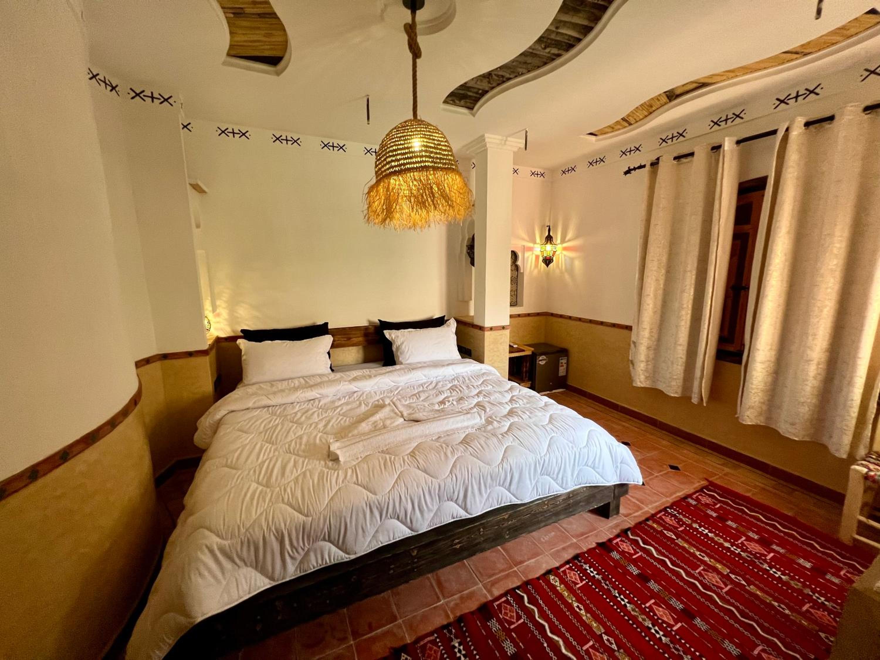 Double or Twin Room with Balcony photo 2