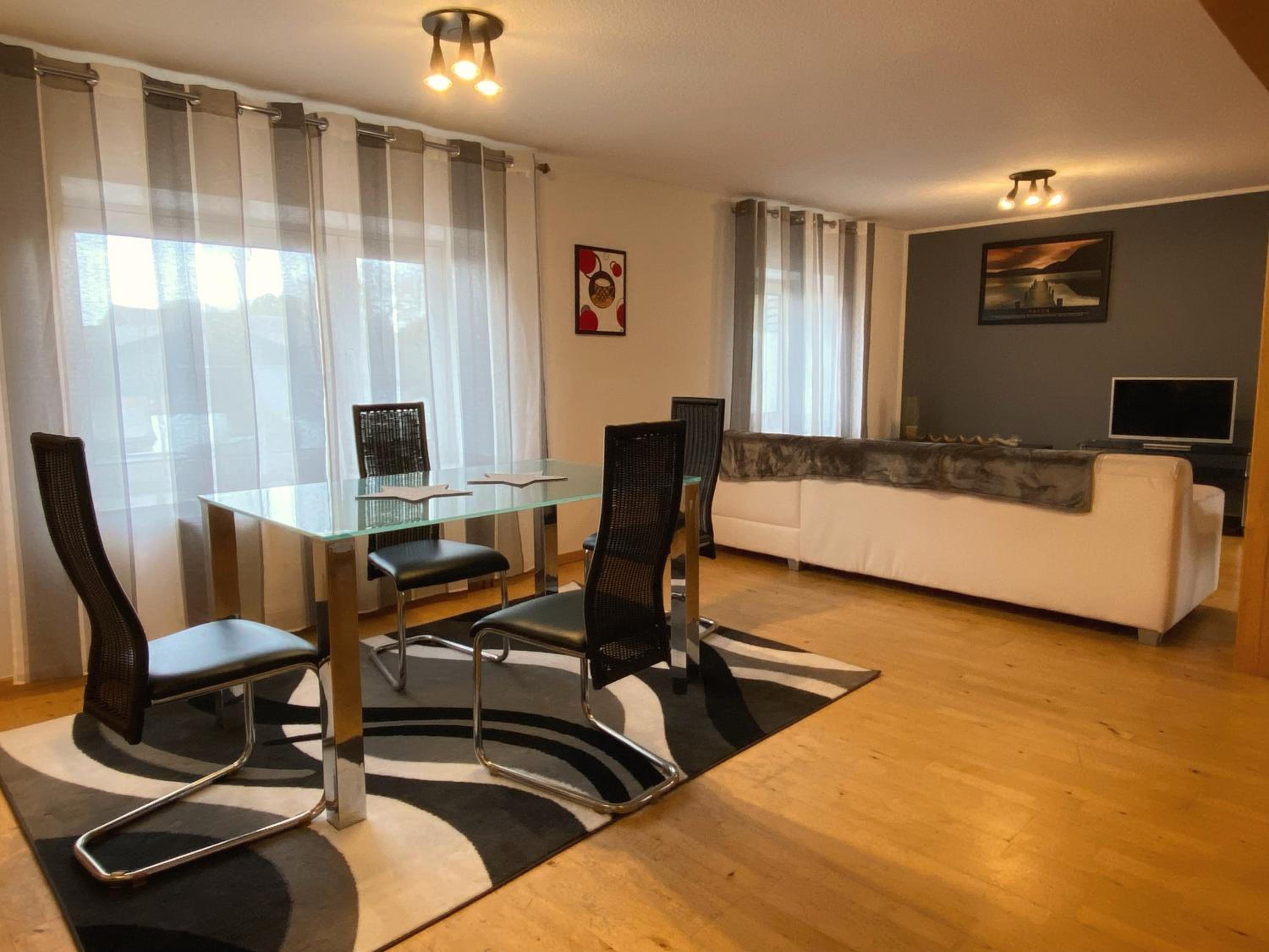 Standard Two-Bedroom Apartment photo 2