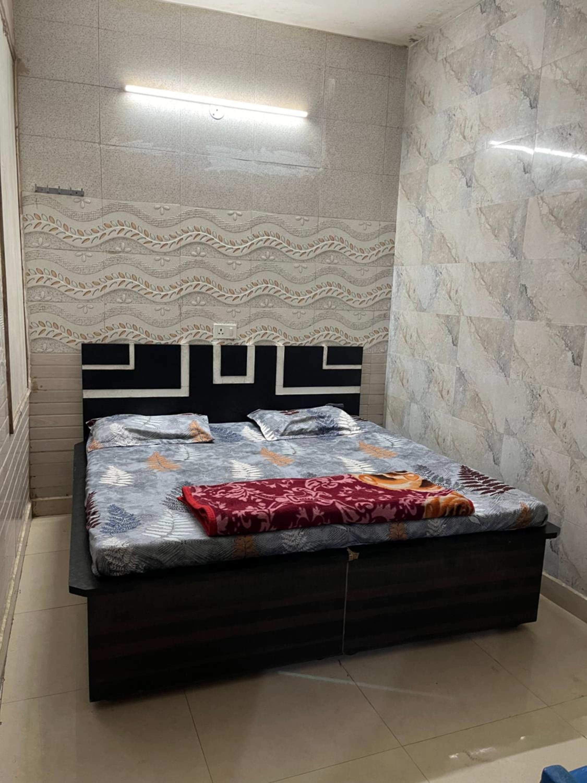 Deluxe Double Room (2 Adults + 1 Child) photo 2