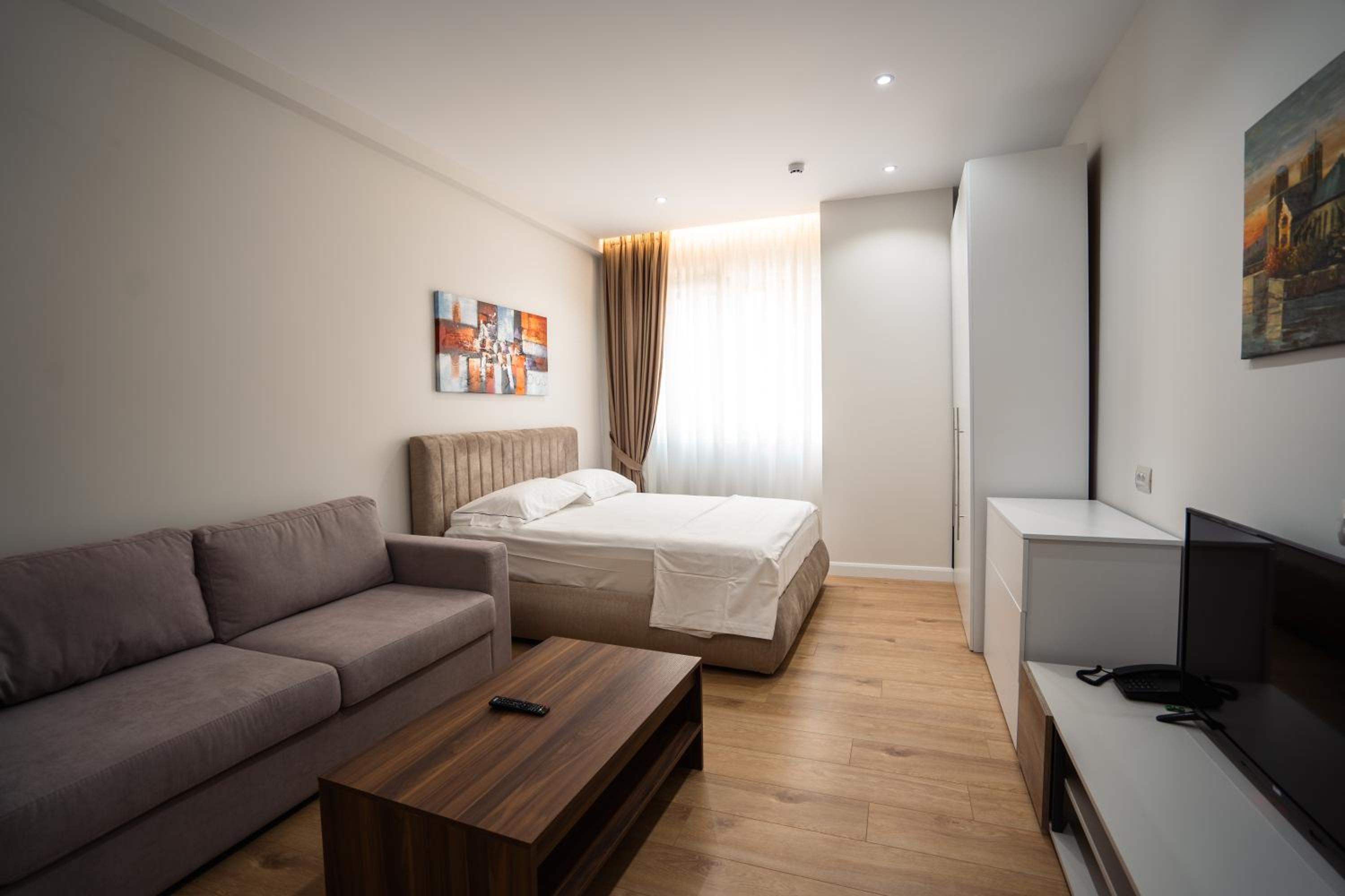 Studio Apartment