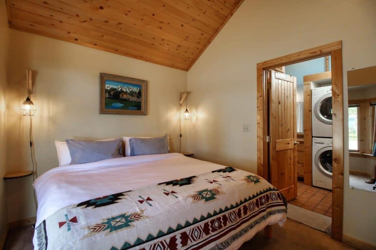 Bungalow photo 1