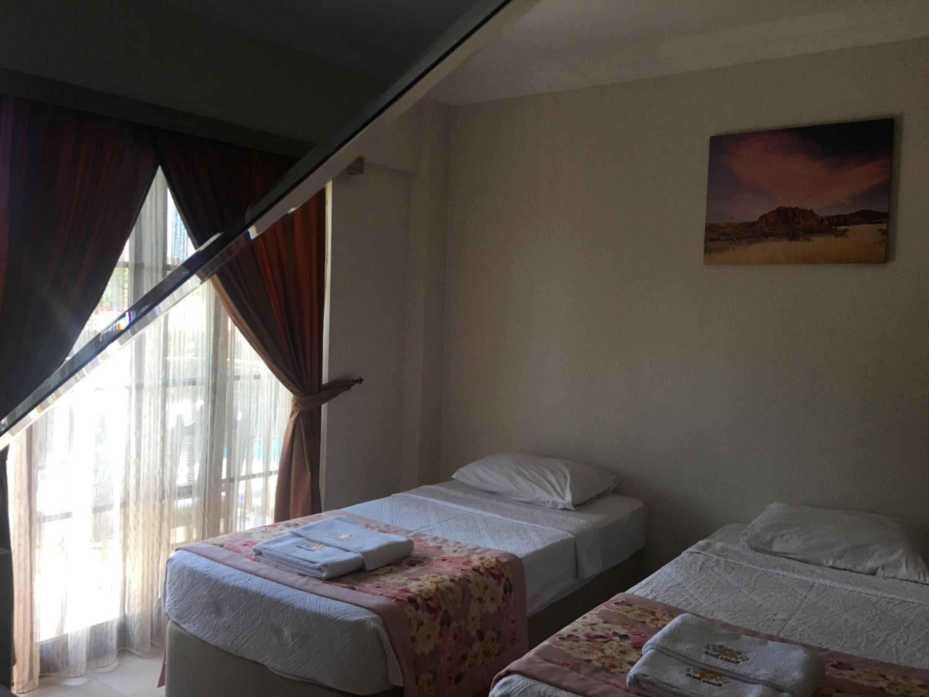 Standard Double or Twin Room photo 2