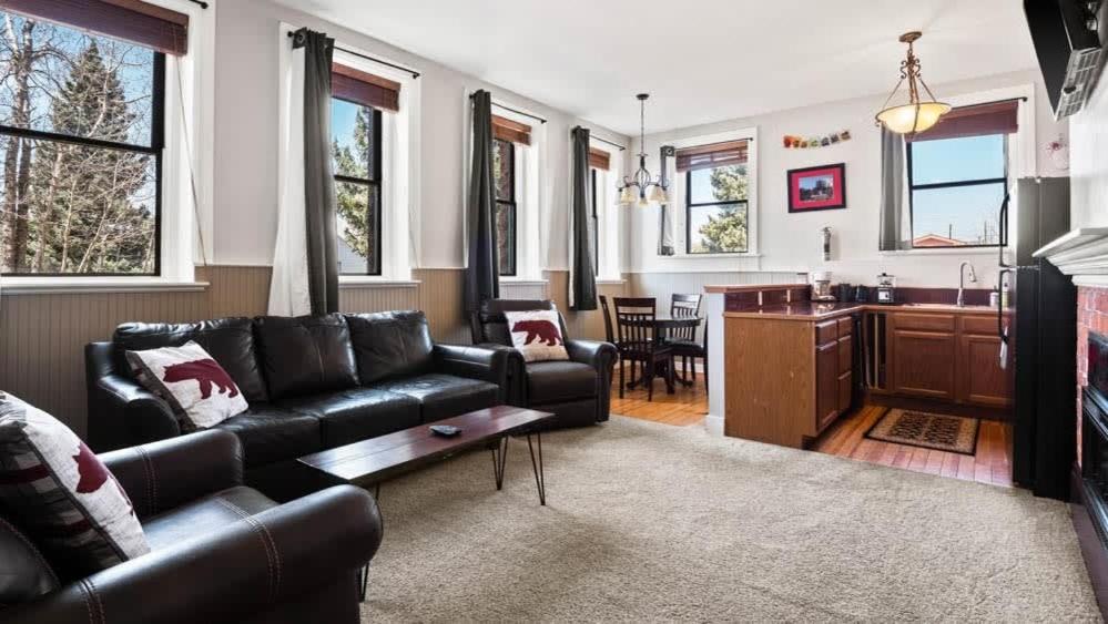 Apartment photo 1