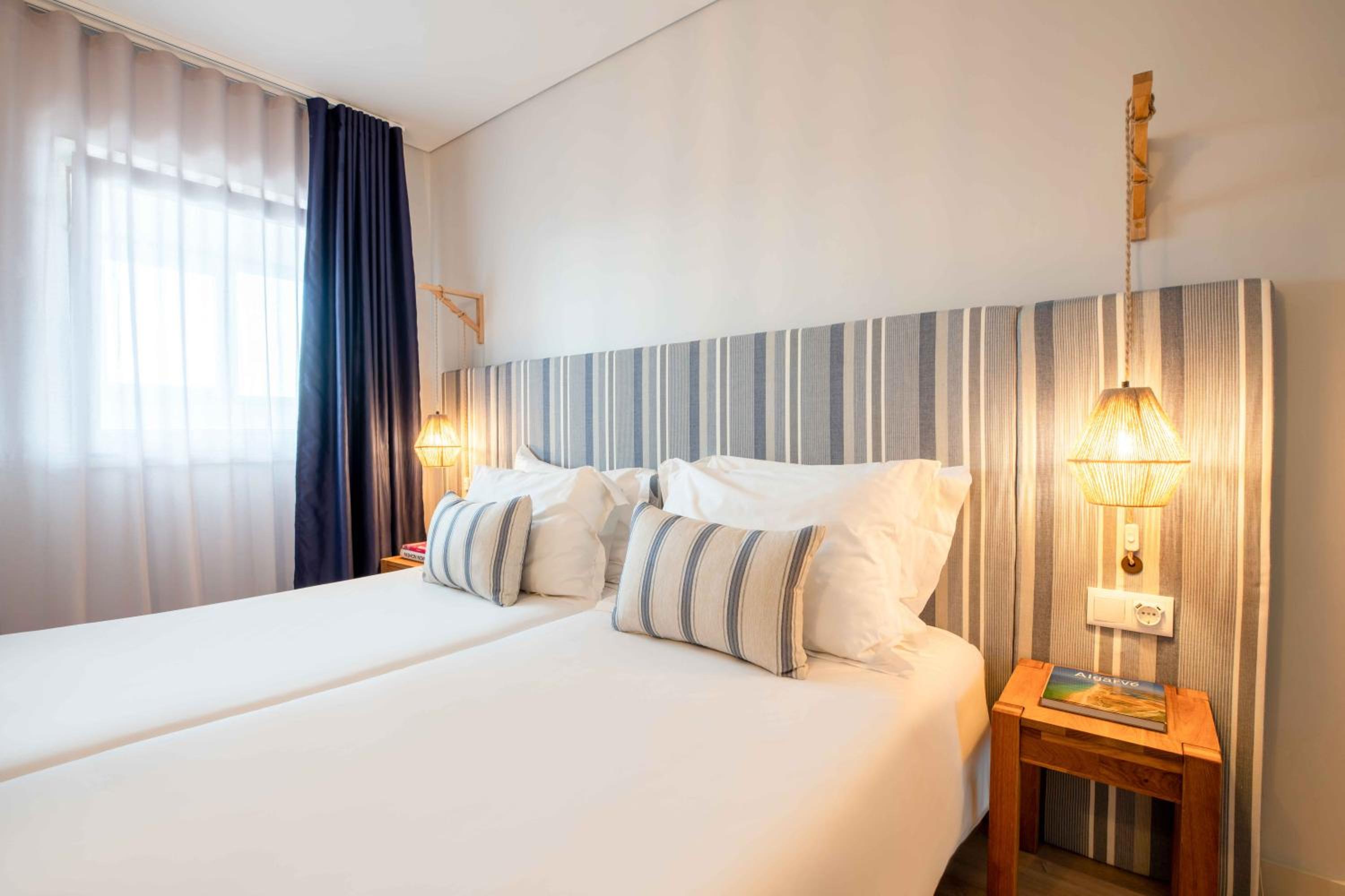 Twin Room - Photo 1