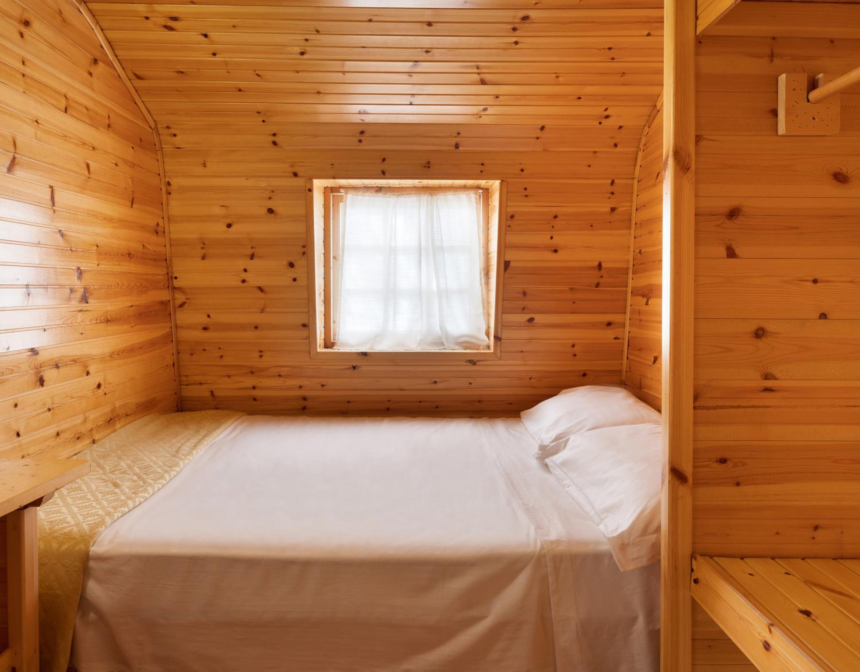 Chalet - A/C Extra Charge - Photo 1