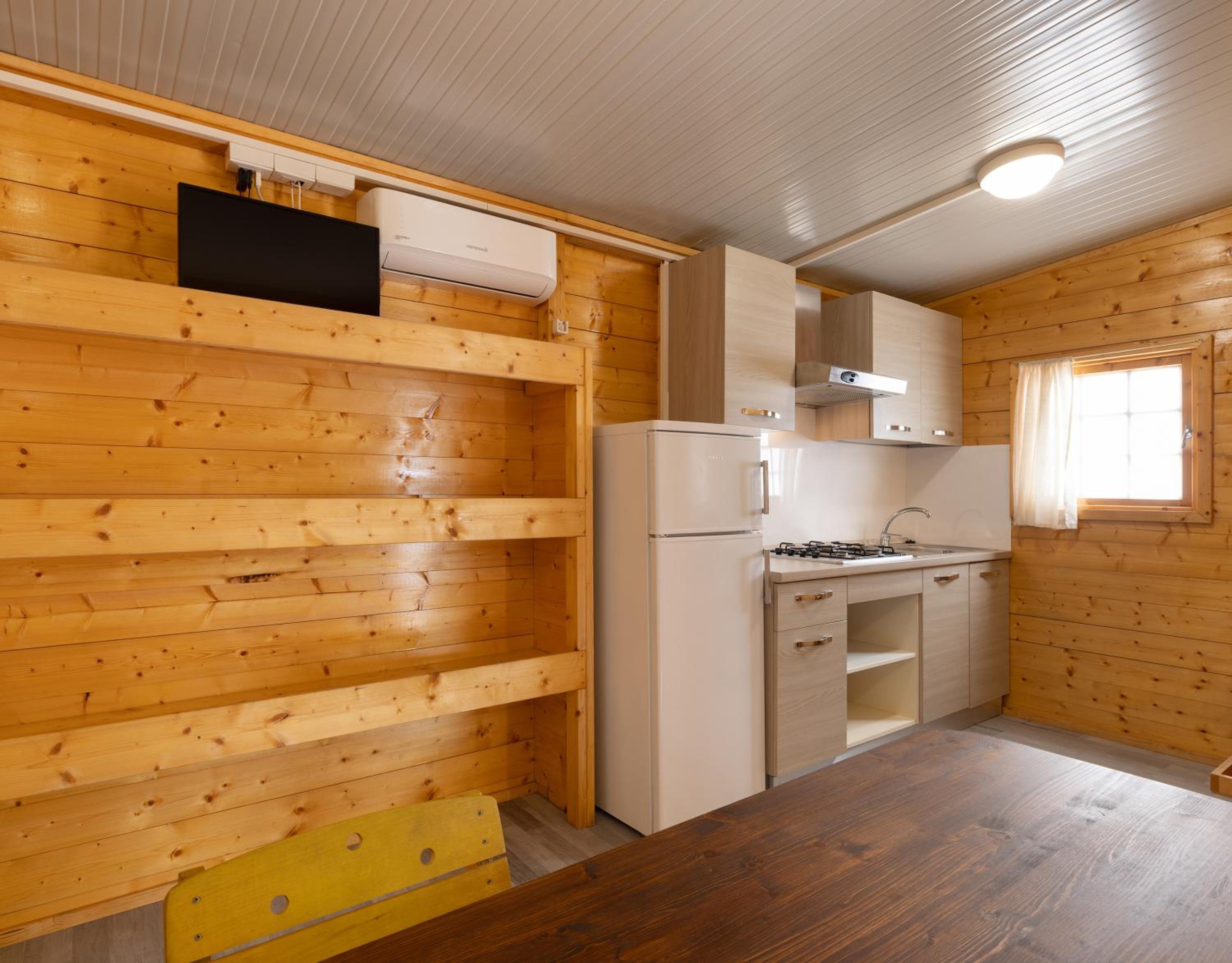 Chalet - A/C Extra Charge - Photo 10