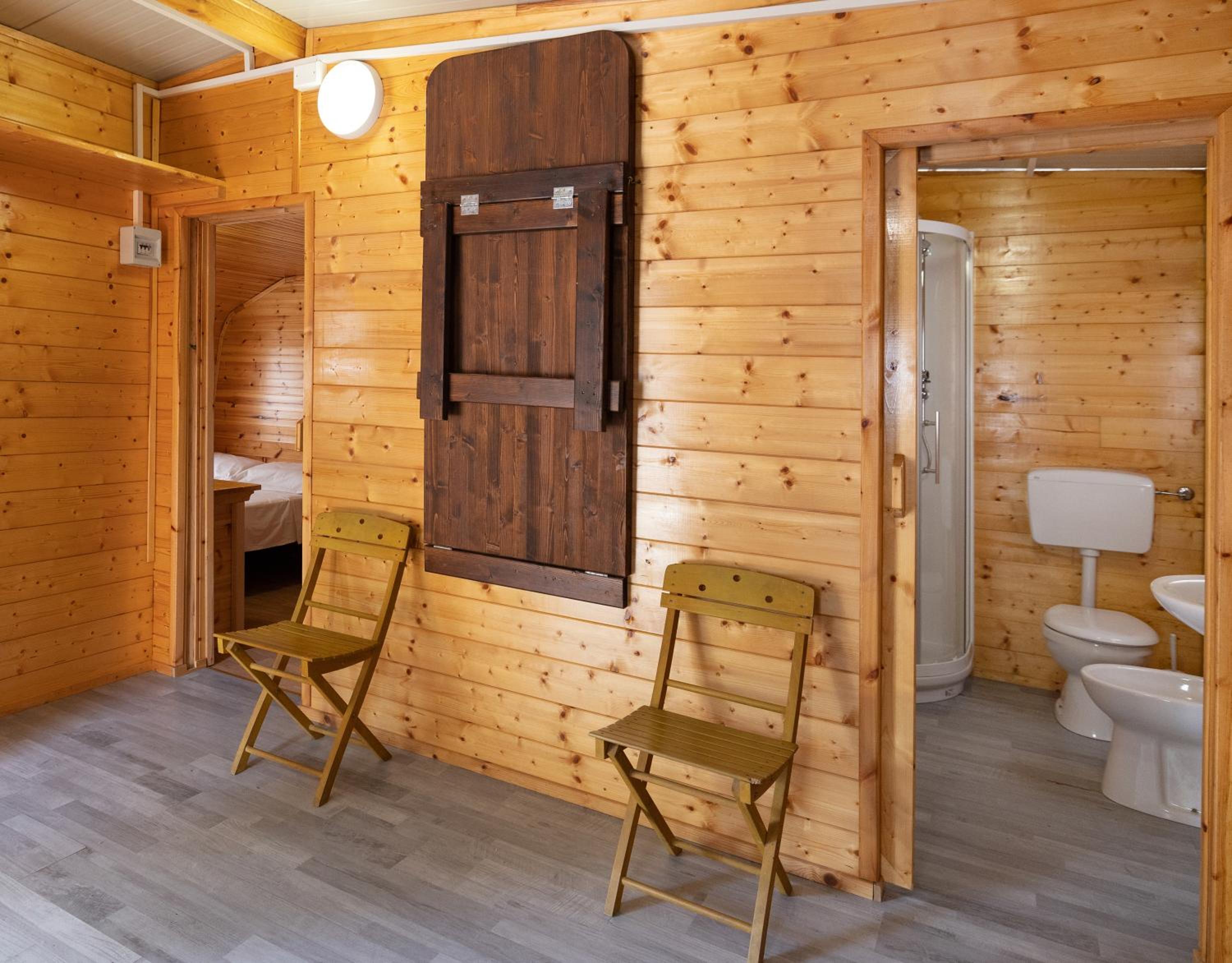 Chalet - A/C Extra Charge - Photo 7