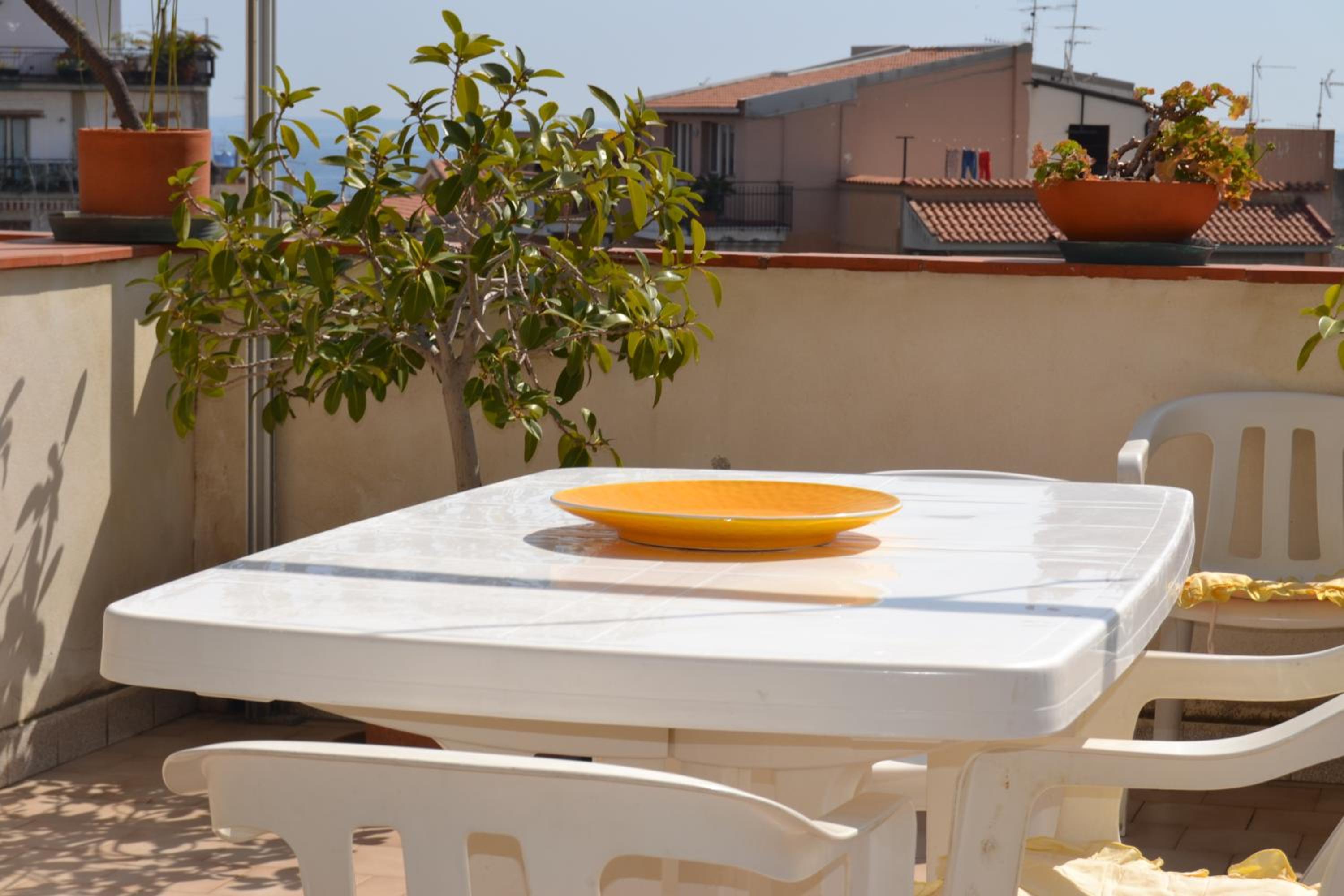 One Bedroom Apartment with Sea View - Photo 40