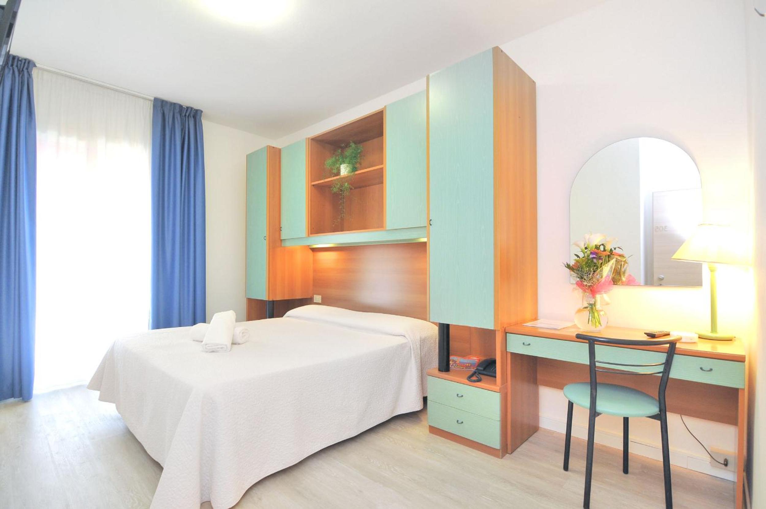Double or Twin Room photo 2