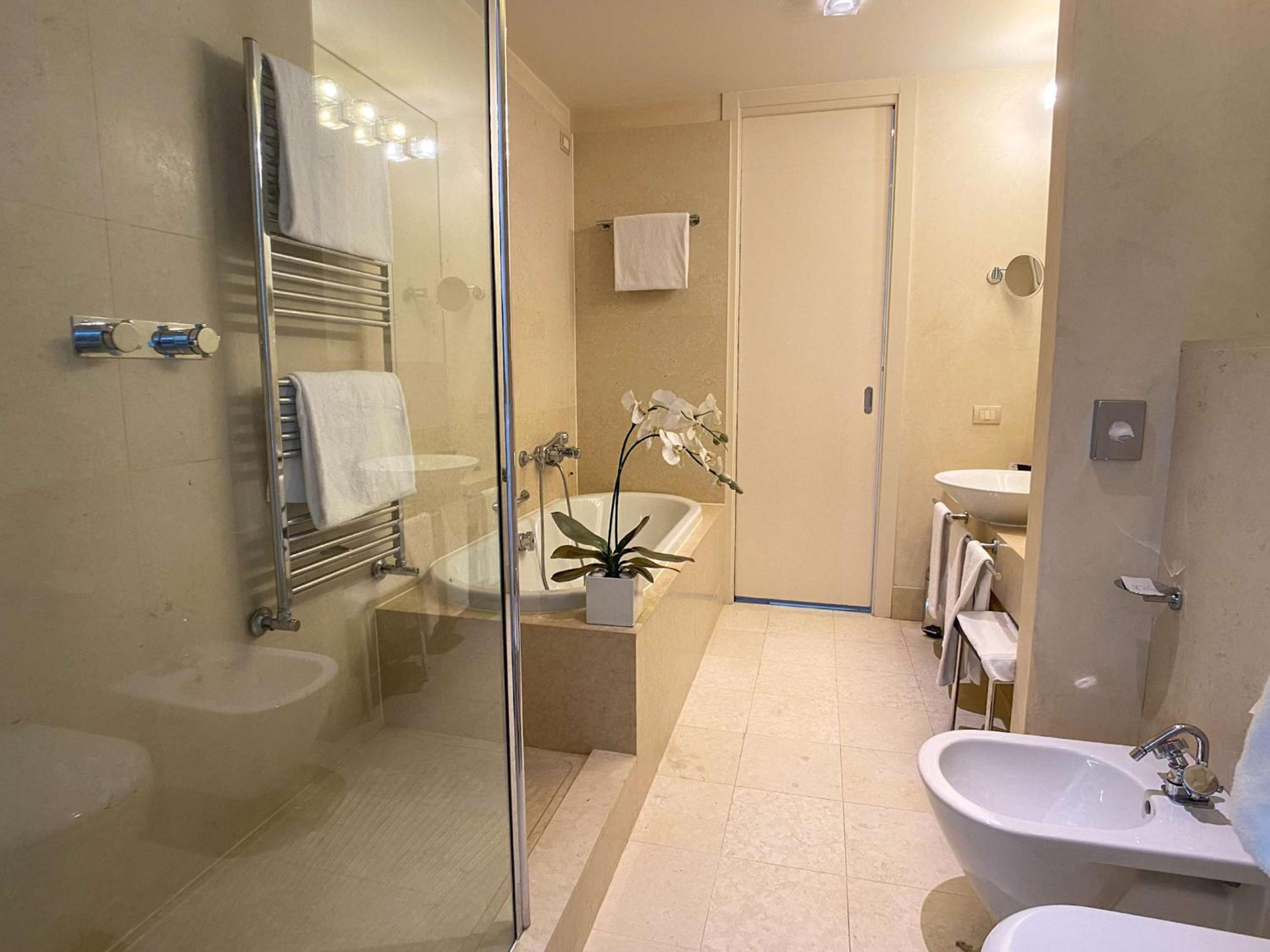 Family Suite - Photo 3