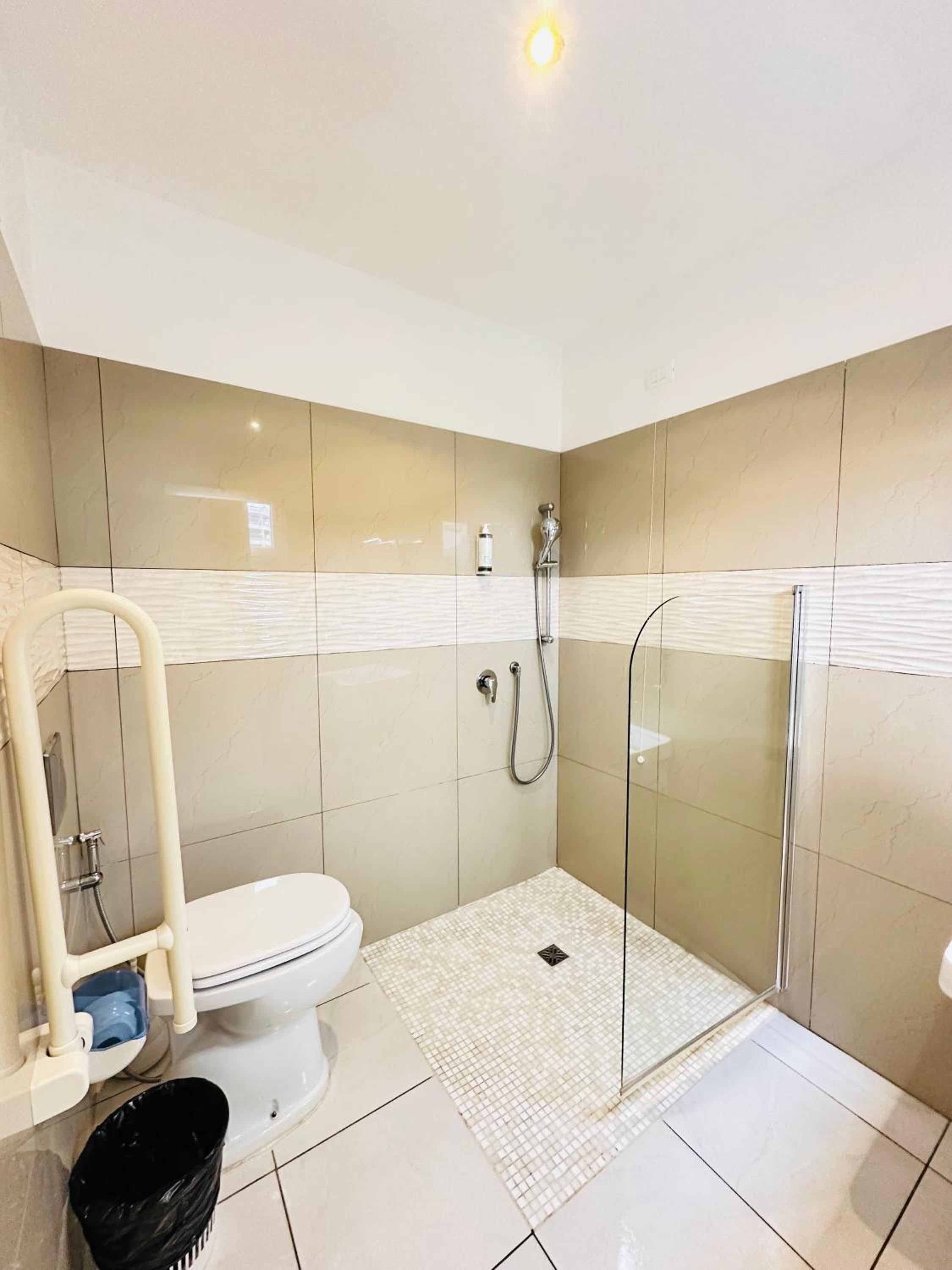 Triple Room - Photo 10