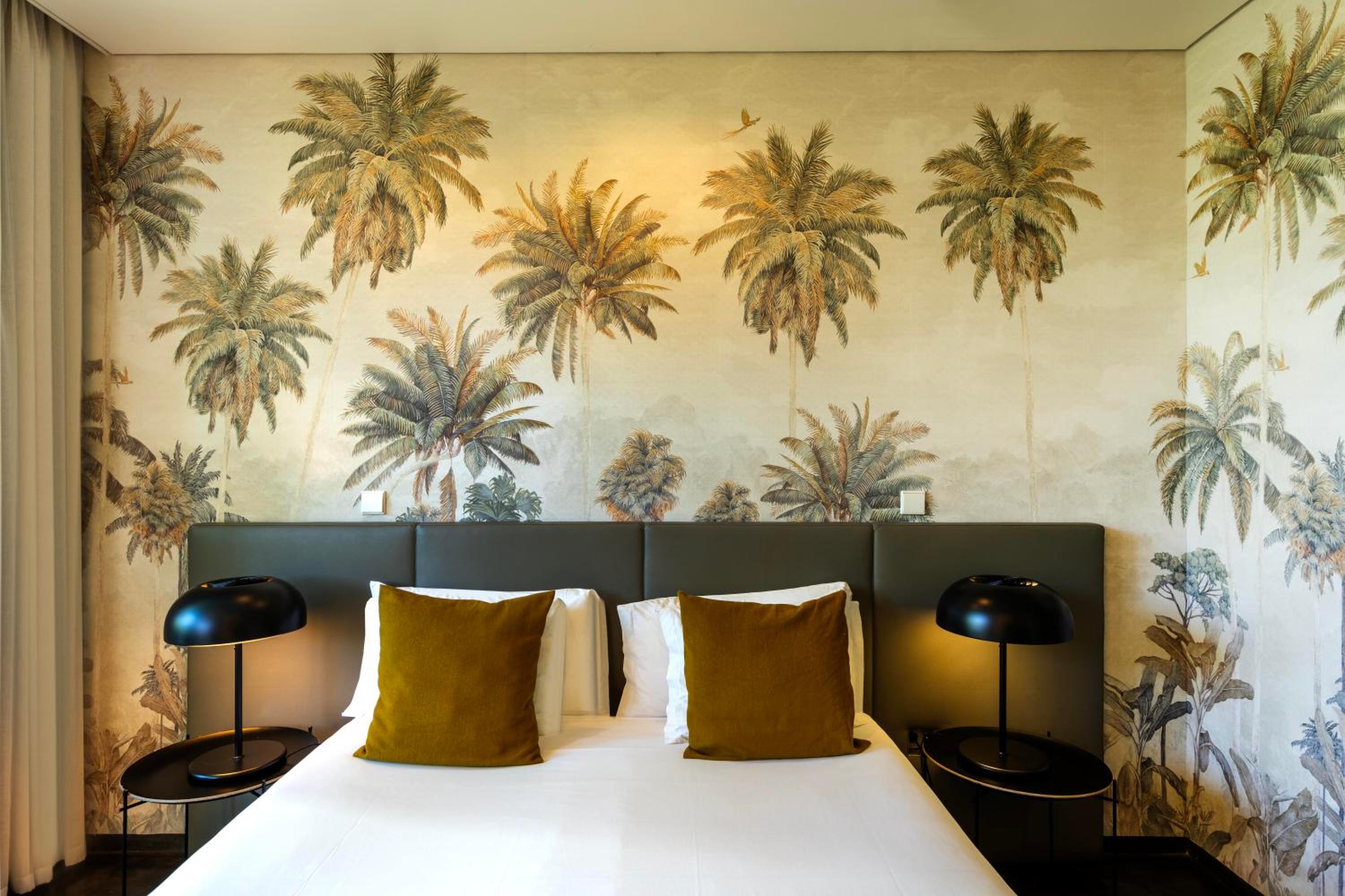 Superior Double Room with Balcony - Photo 4
