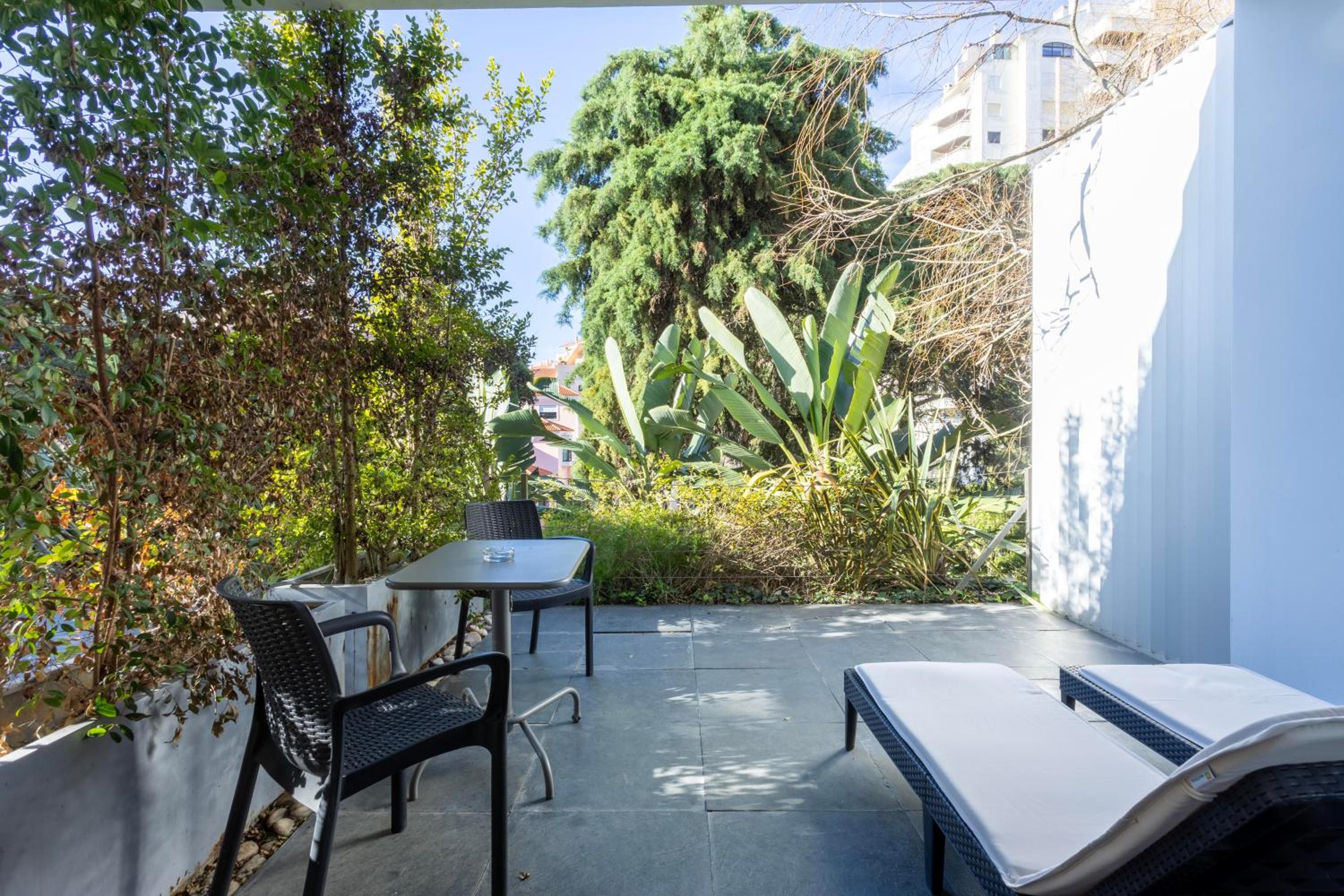 Superior Double Room with Balcony - Photo 8
