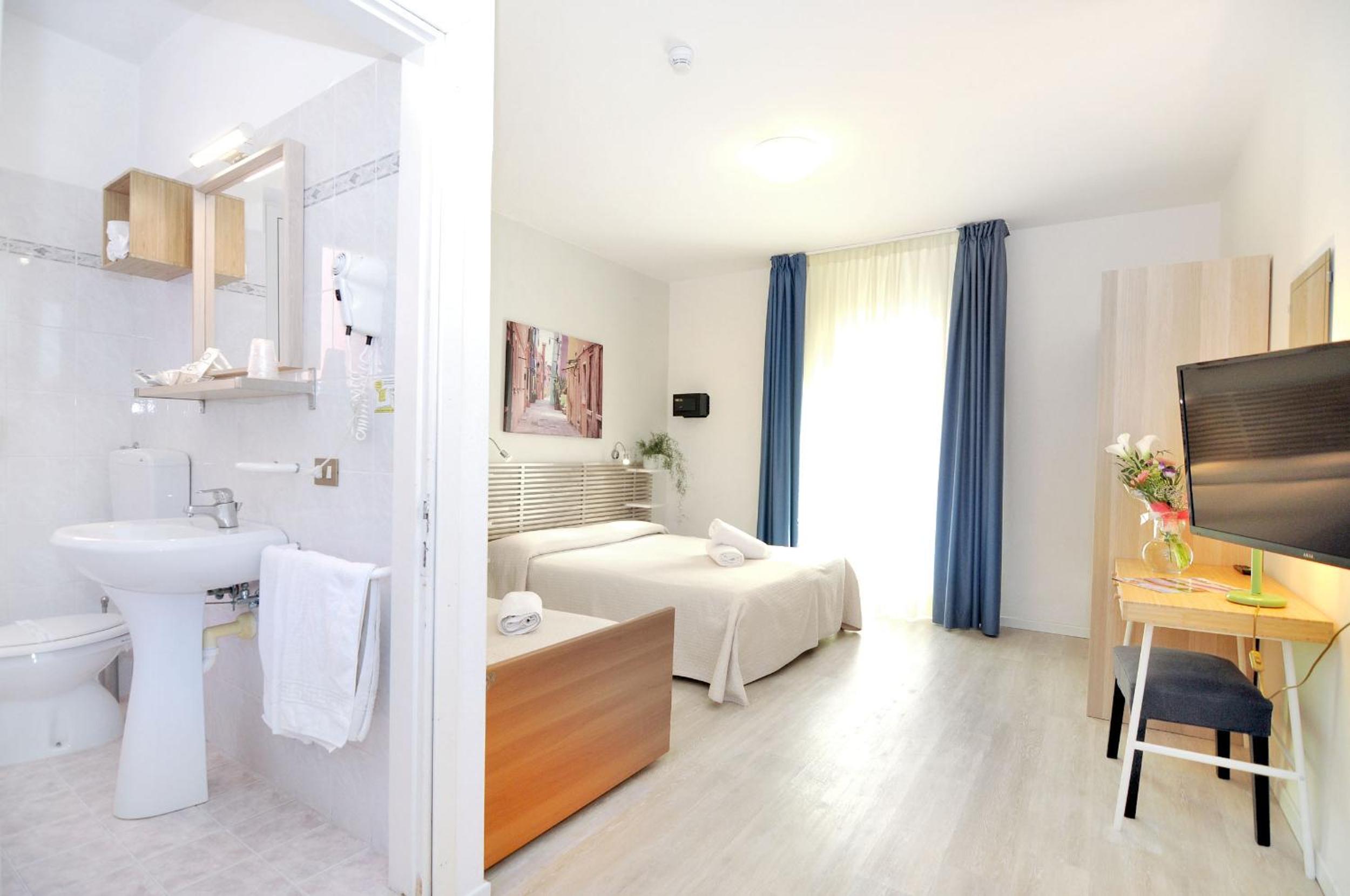 Classic Quadruple Room photo 3