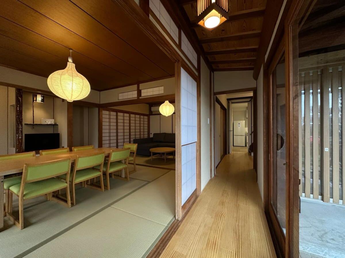 Villa photo 1