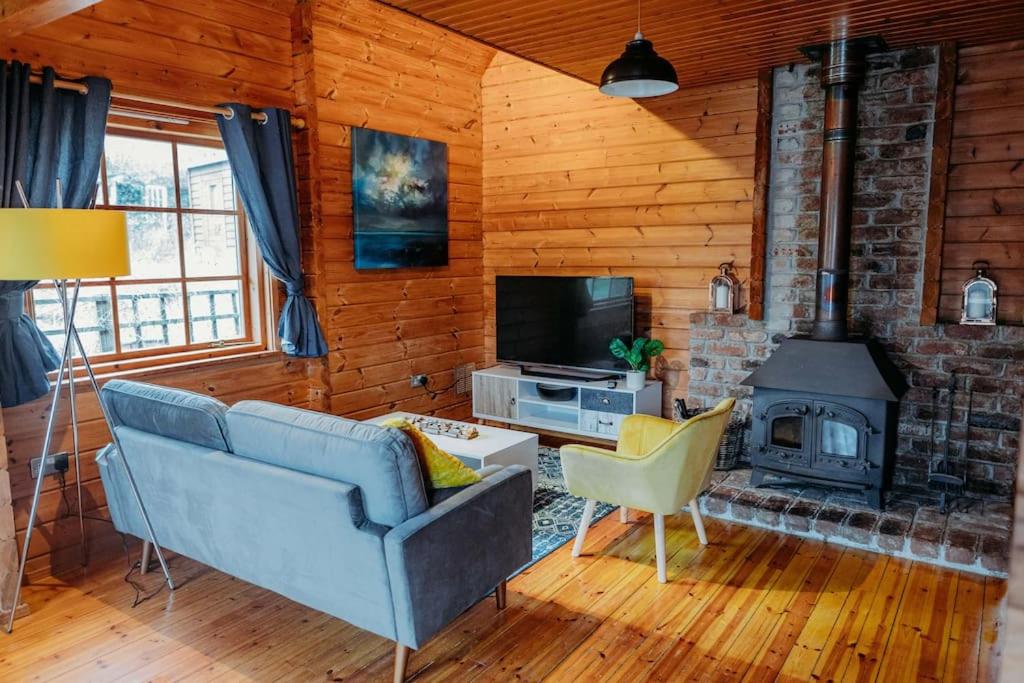 Three-Bedroom House photo 1