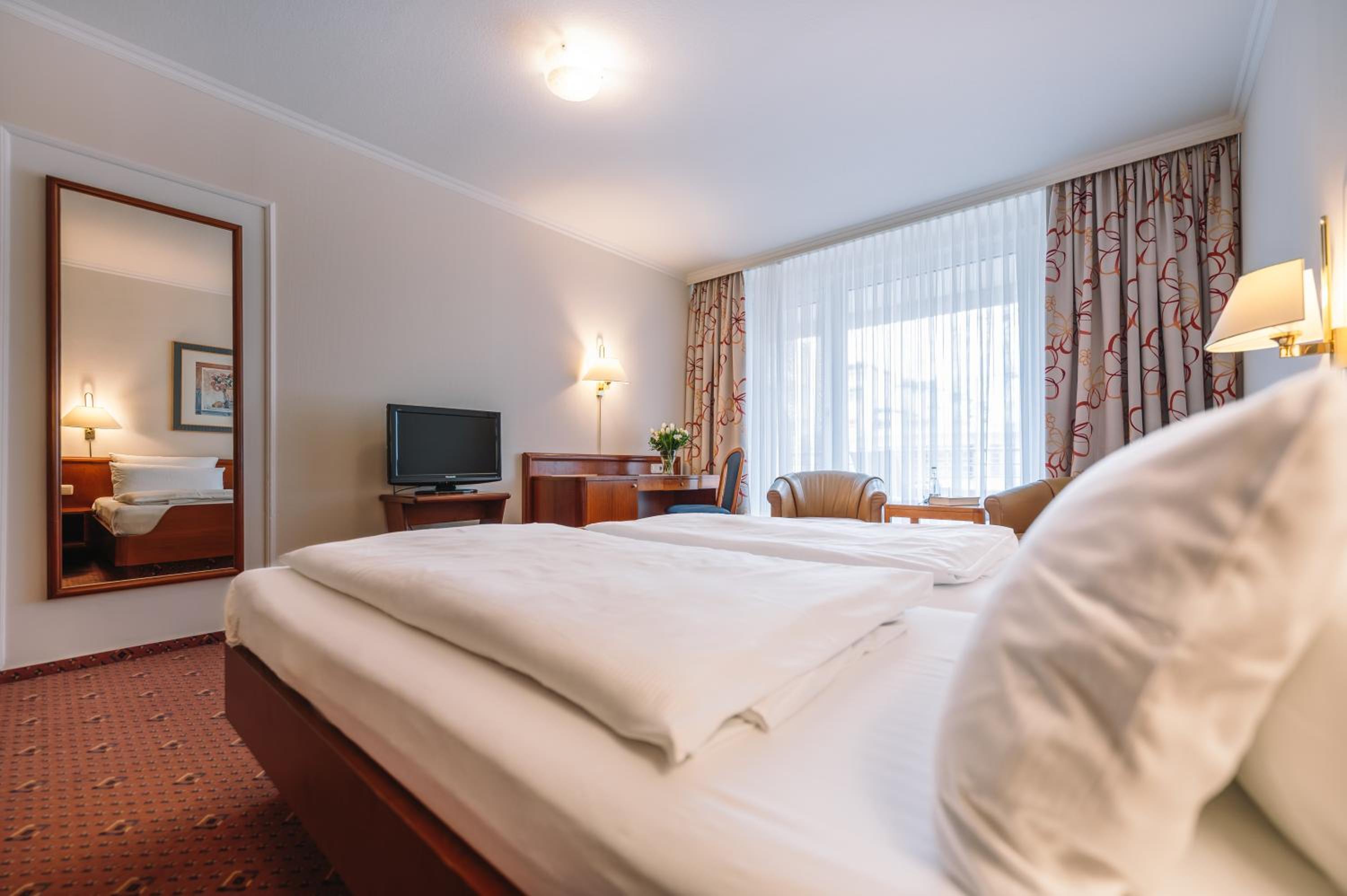 Standard Double Room - Photo 1