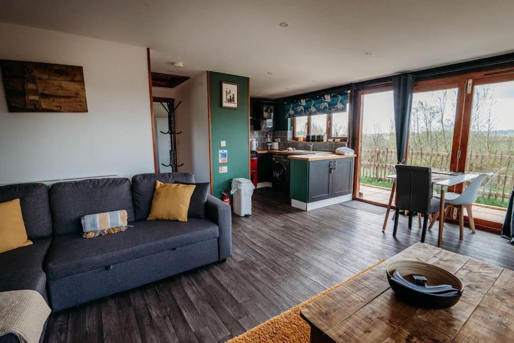 One-Bedroom House photo 1