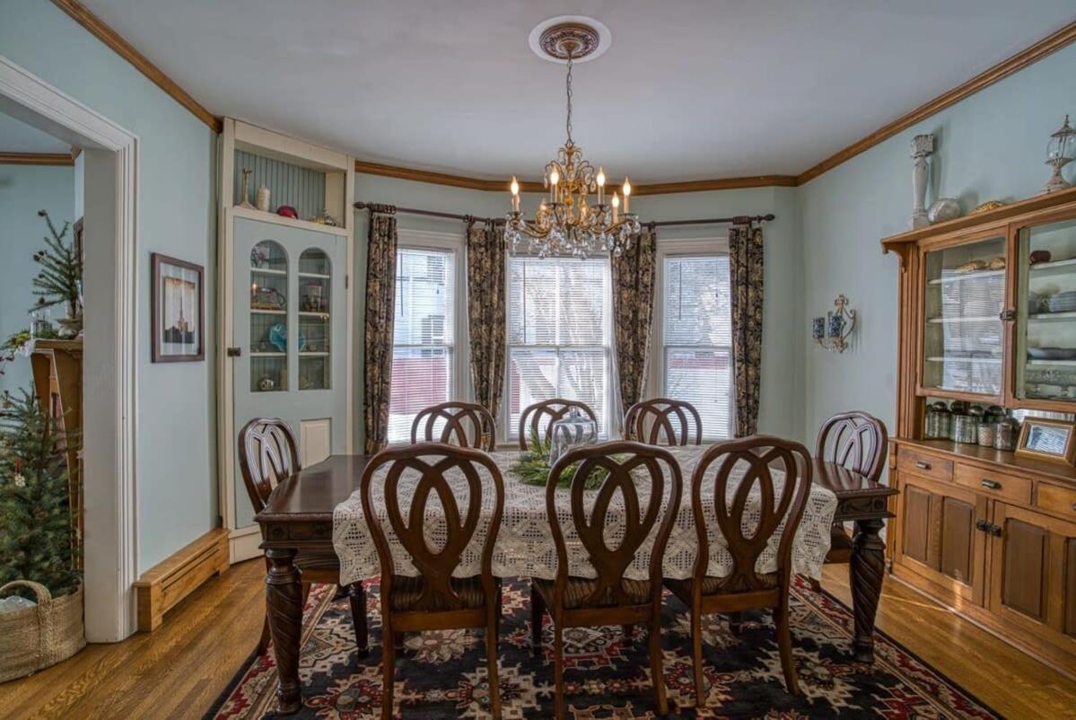 Family Room photo 2