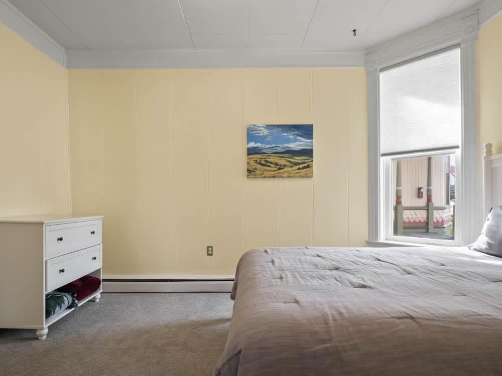 Family Room photo 3