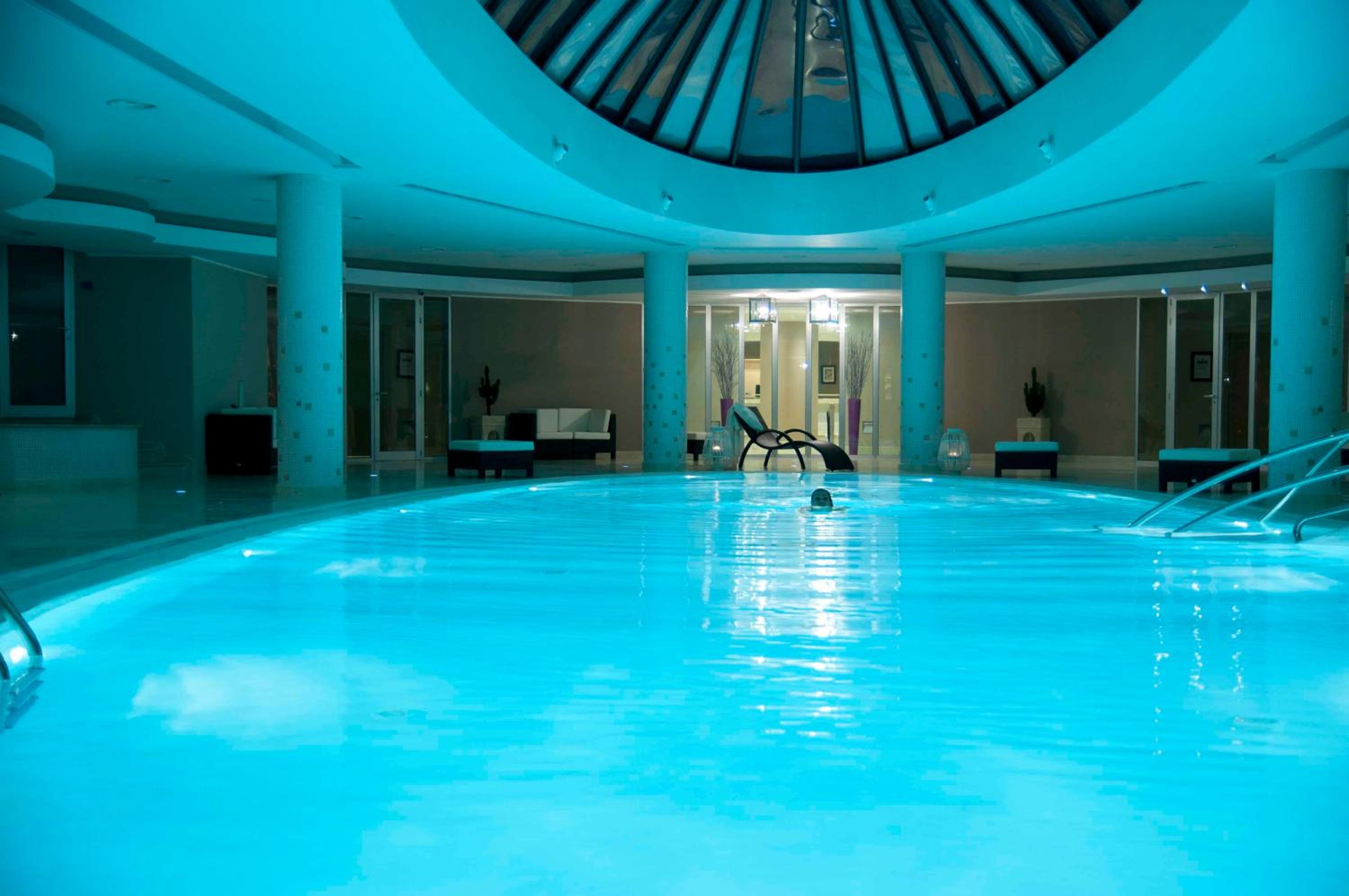Prestige King Room with Spa Package - Photo 15