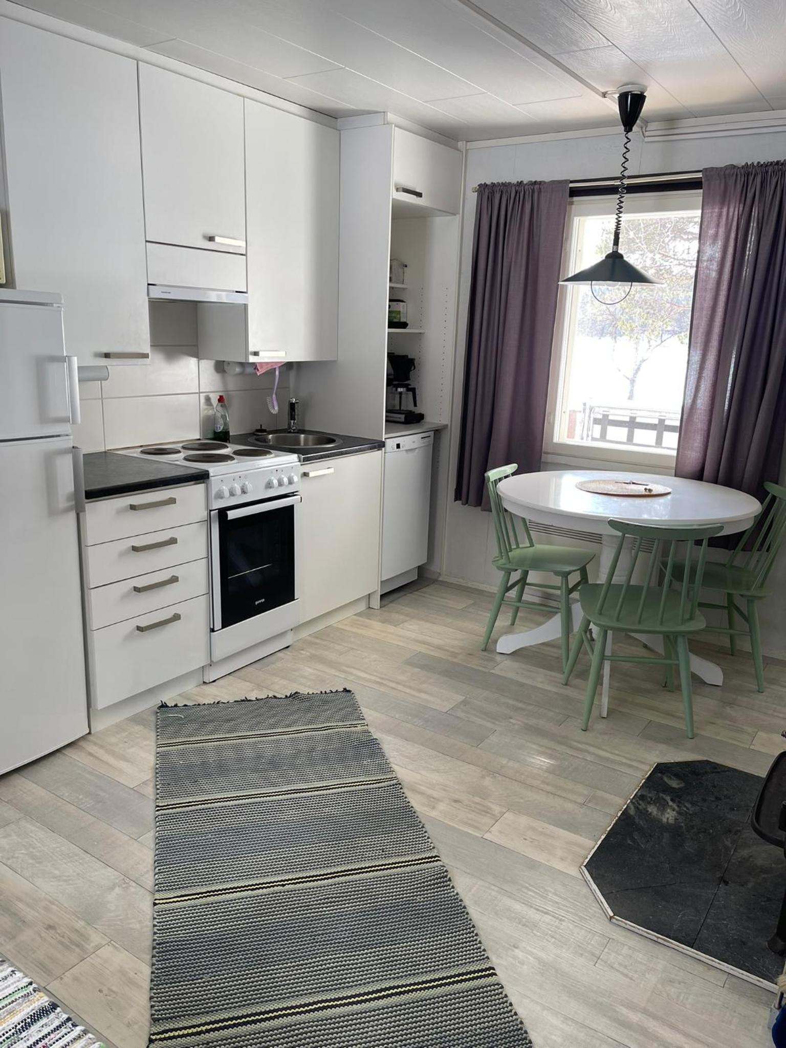 One-Bedroom Cottage - Photo 11