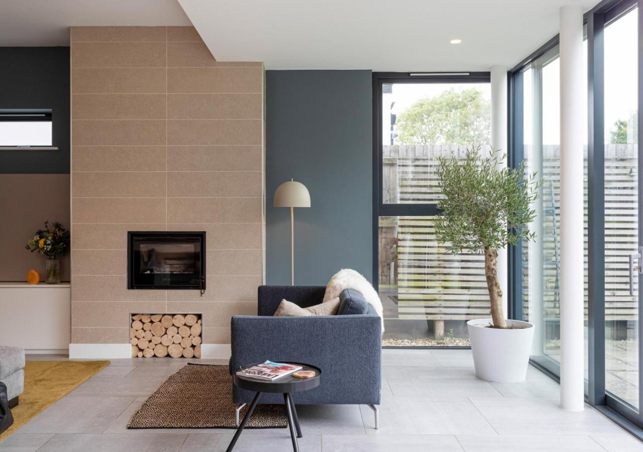 Four-Bedroom House photo 2