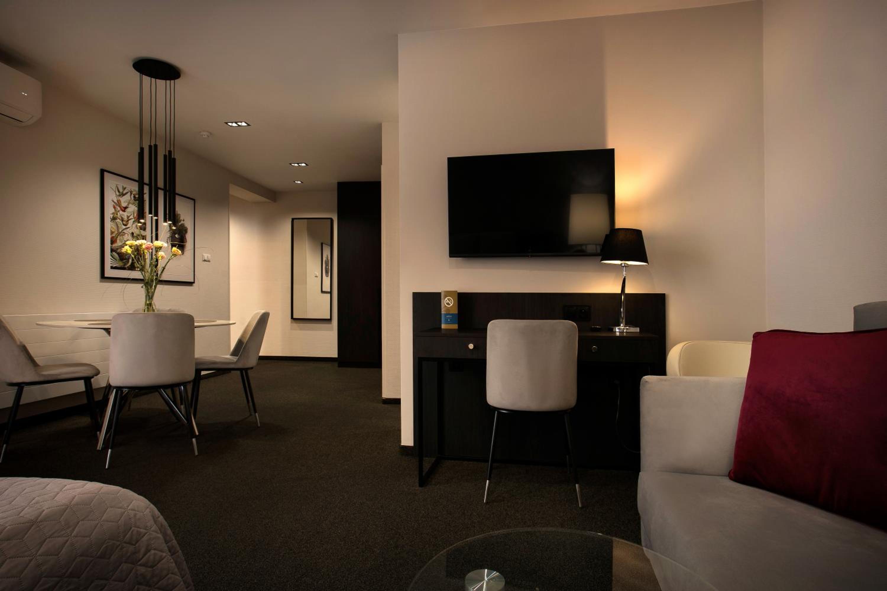 Standard Apartment - Photo 2