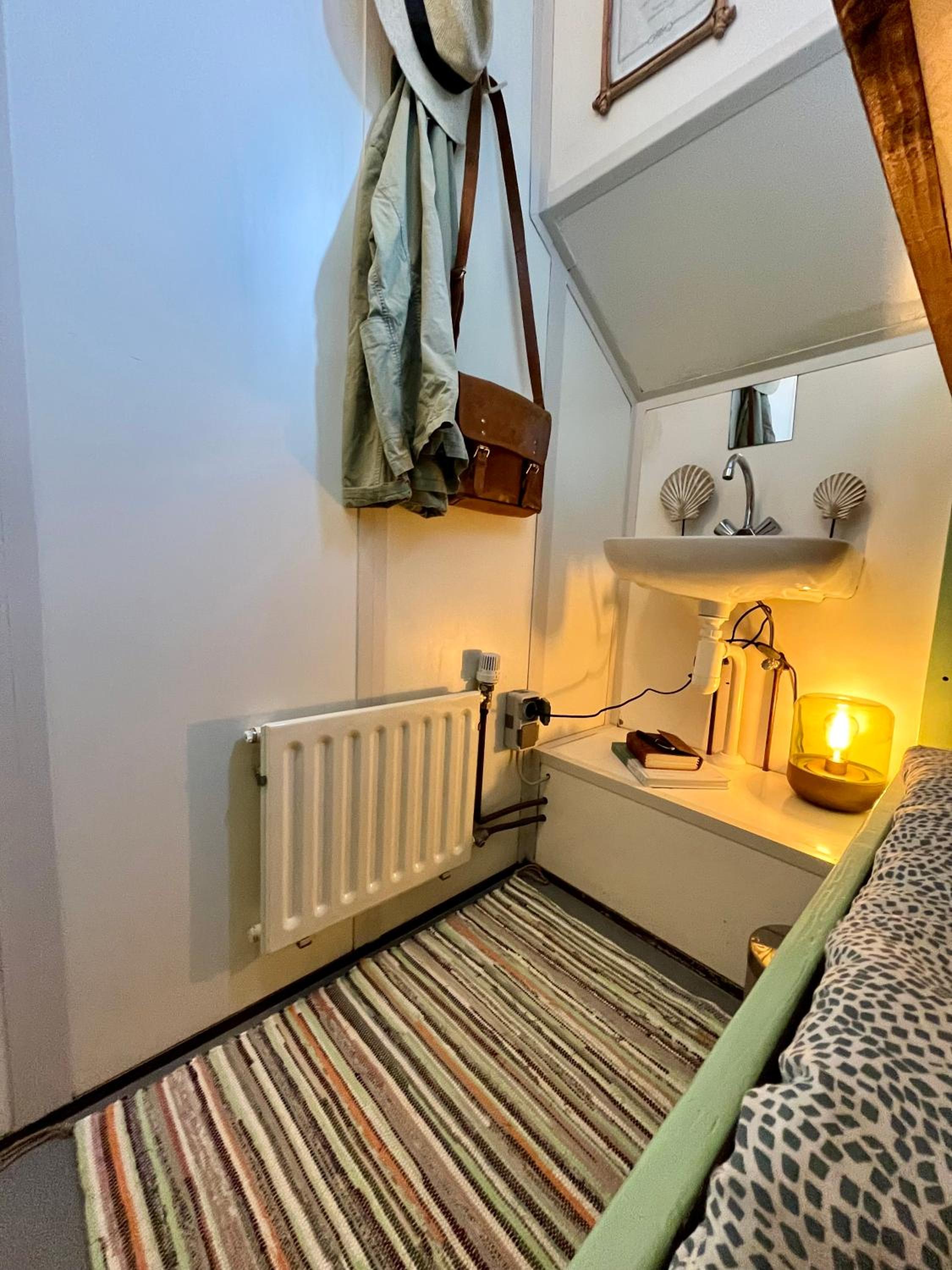 Small Twin Room photo 2