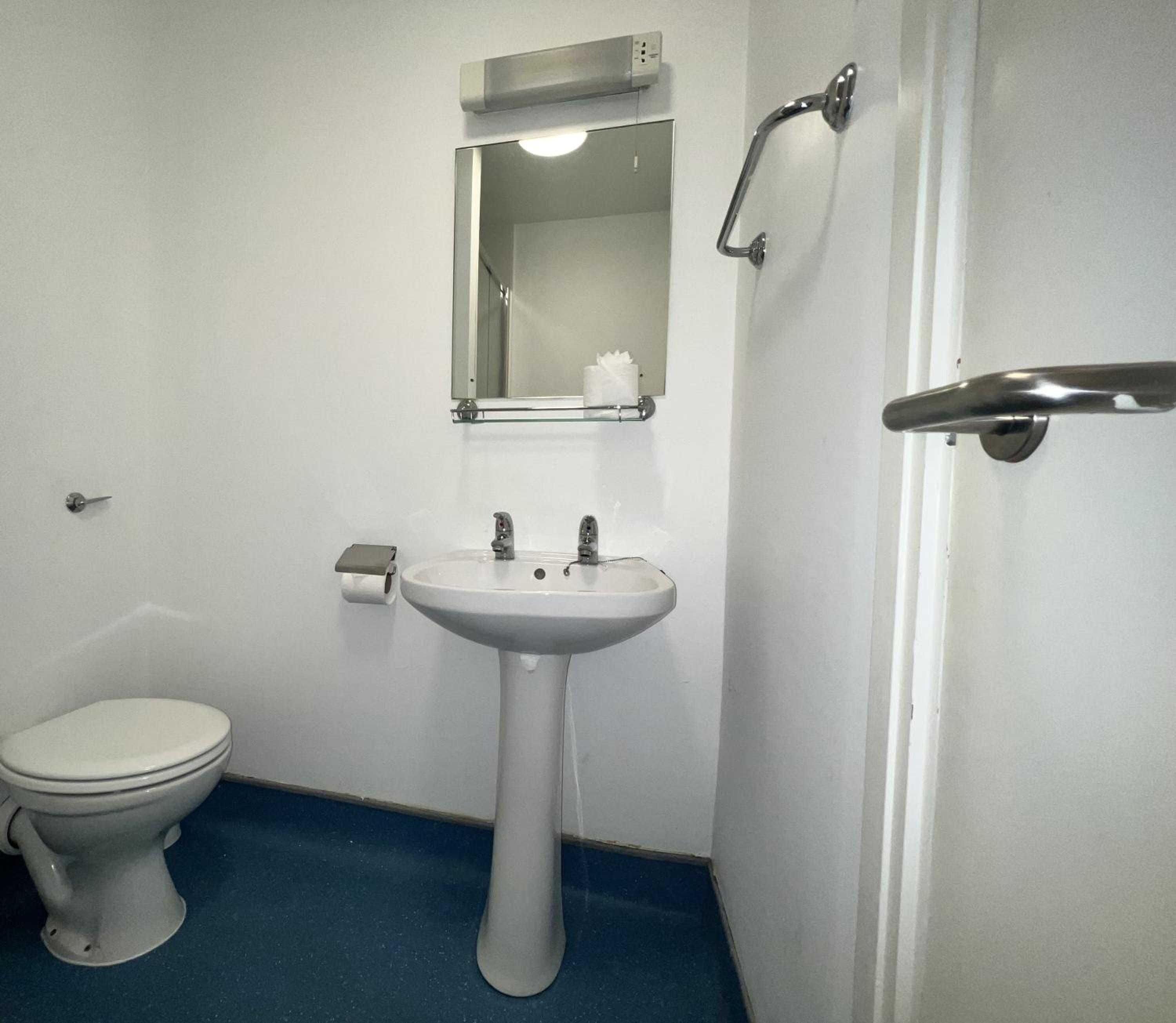 Two-Bedroom Apartment - Photo 3