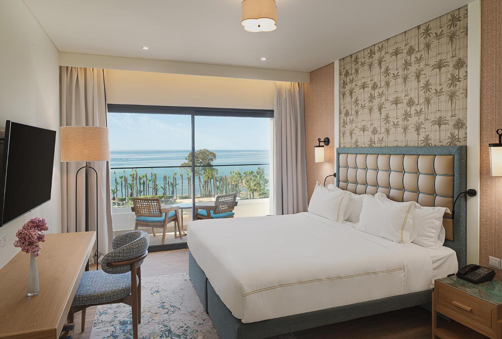Deluxe Family Room with Sea View - Photo 1