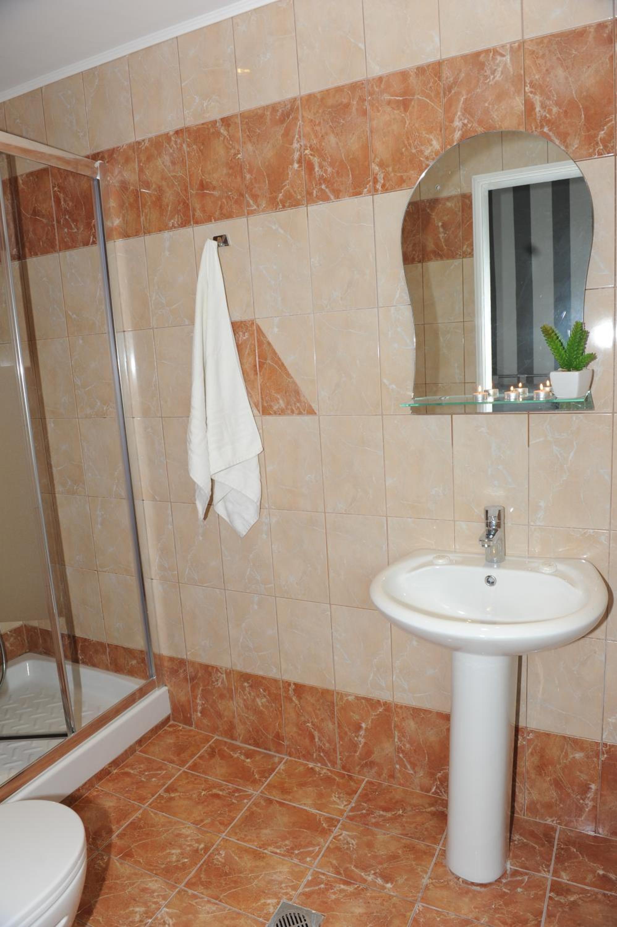 Deluxe Double Room with Side Sea View photo 3