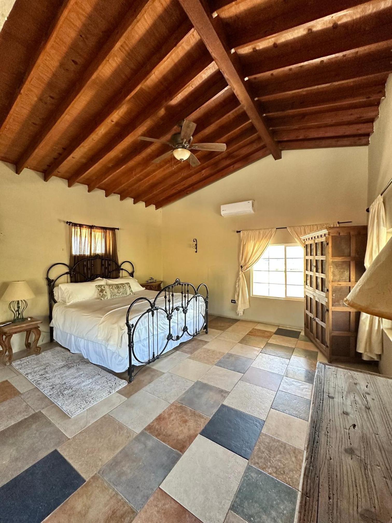 King Room with Mountain View photo 1