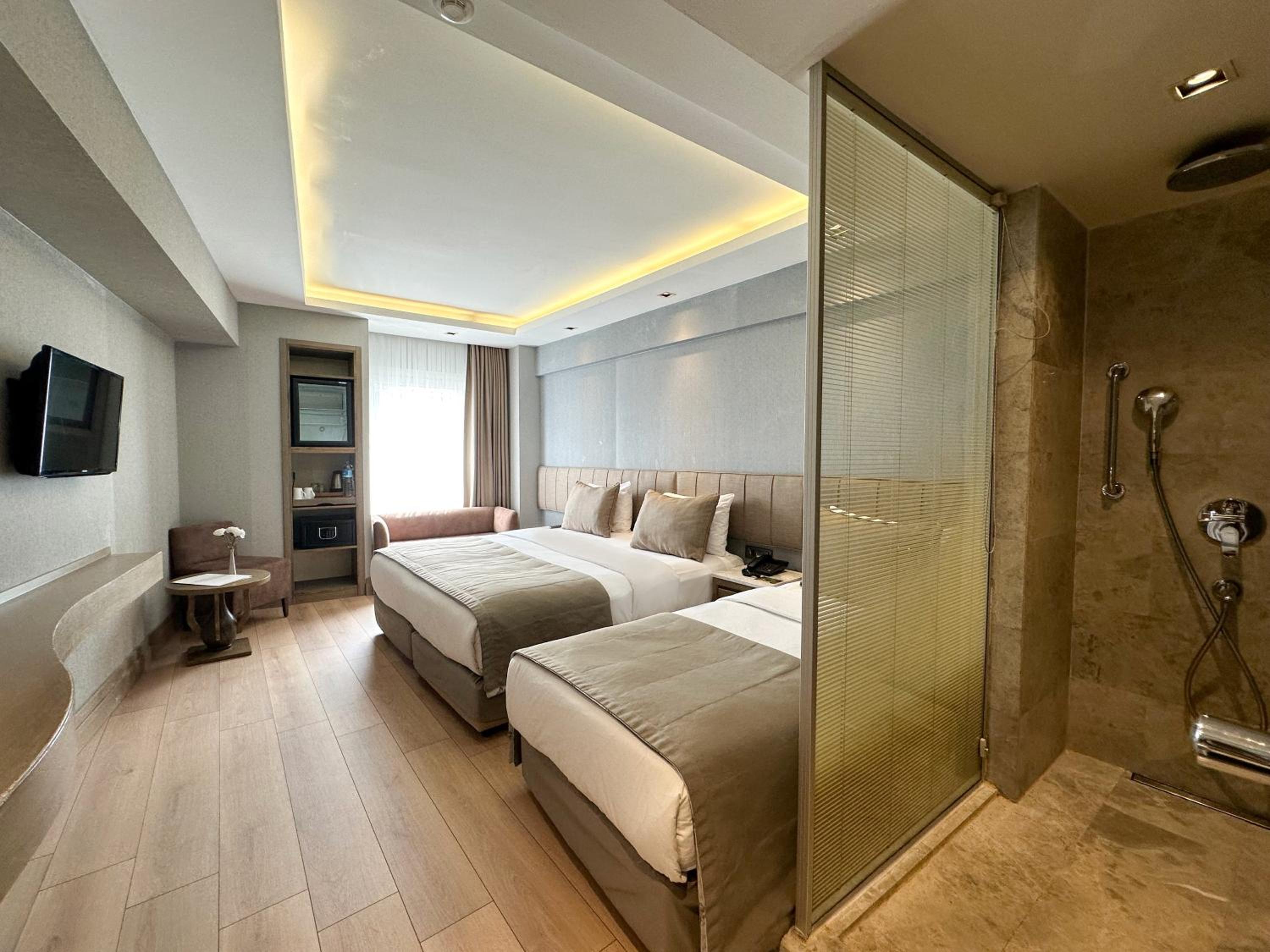 Triple Room photo 2