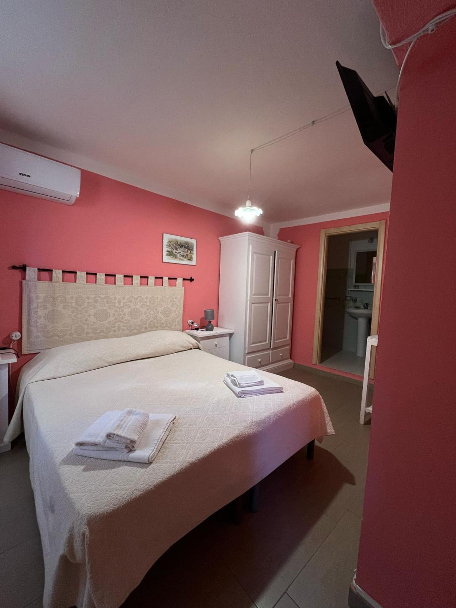 Standard Double Suite photo 3