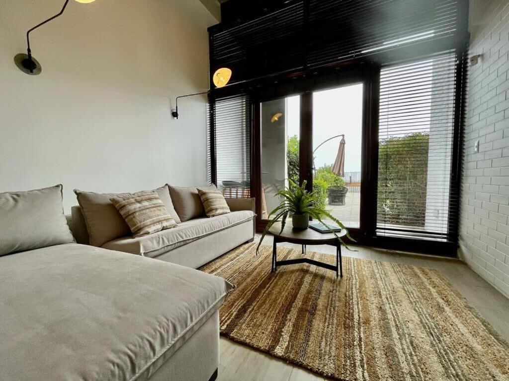 Apartment photo 2