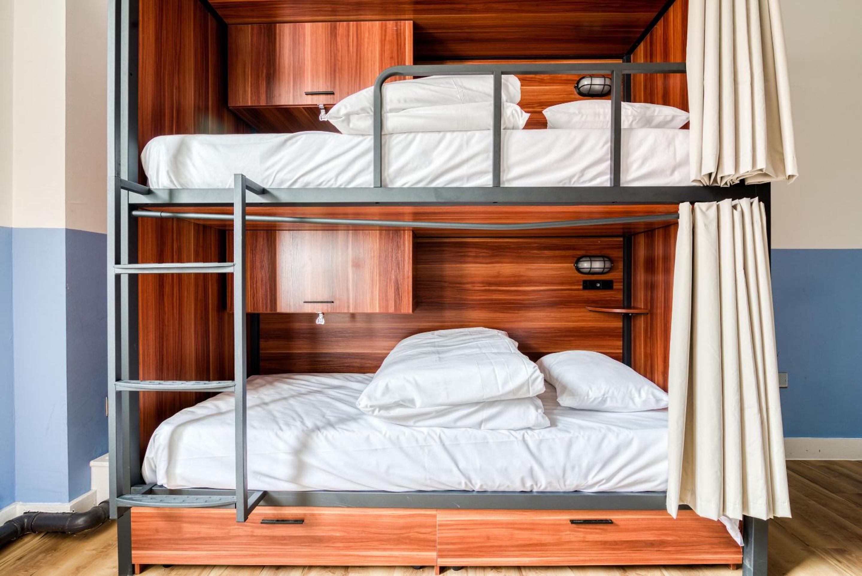 Quadruple Room - Photo 3