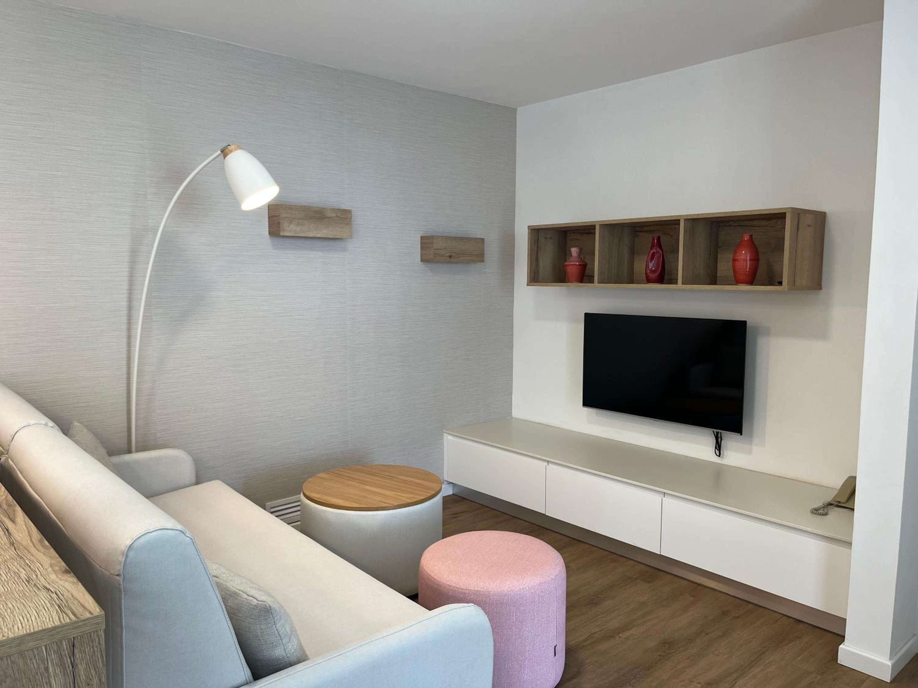 Apartamento con vista a la piscina