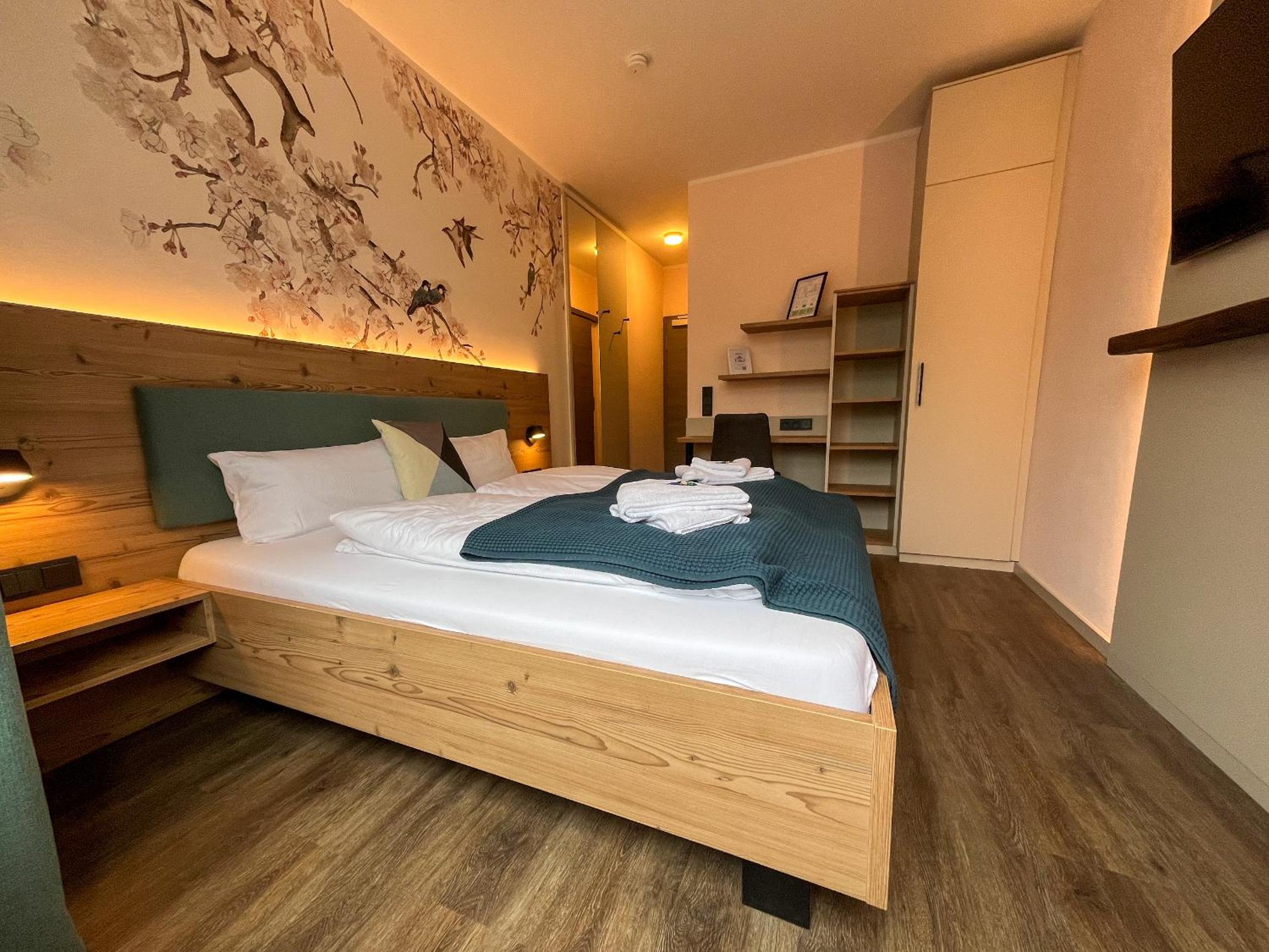 Deluxe Double Room - Photo 7