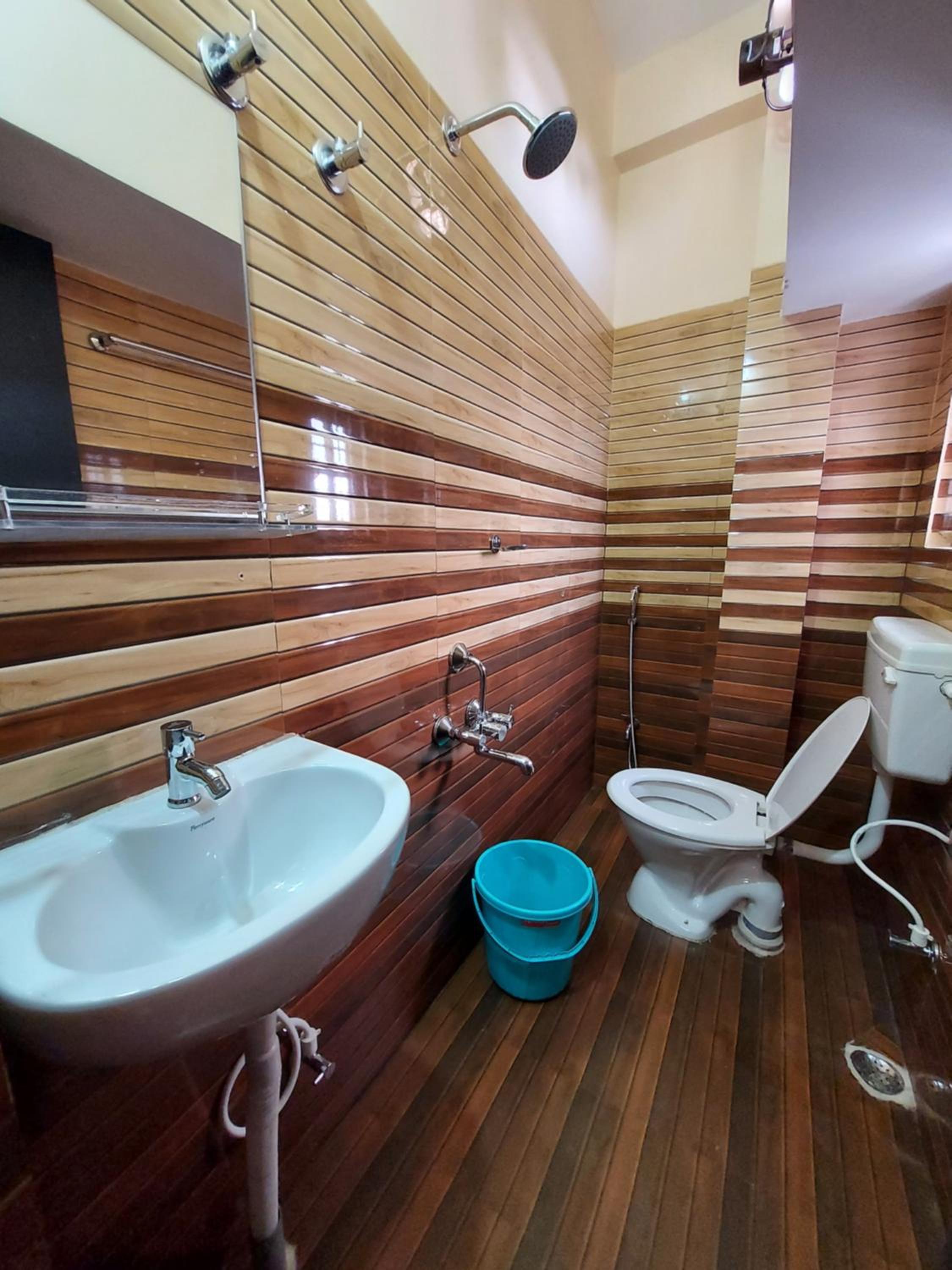 Standard Double Room with Fan photo 3