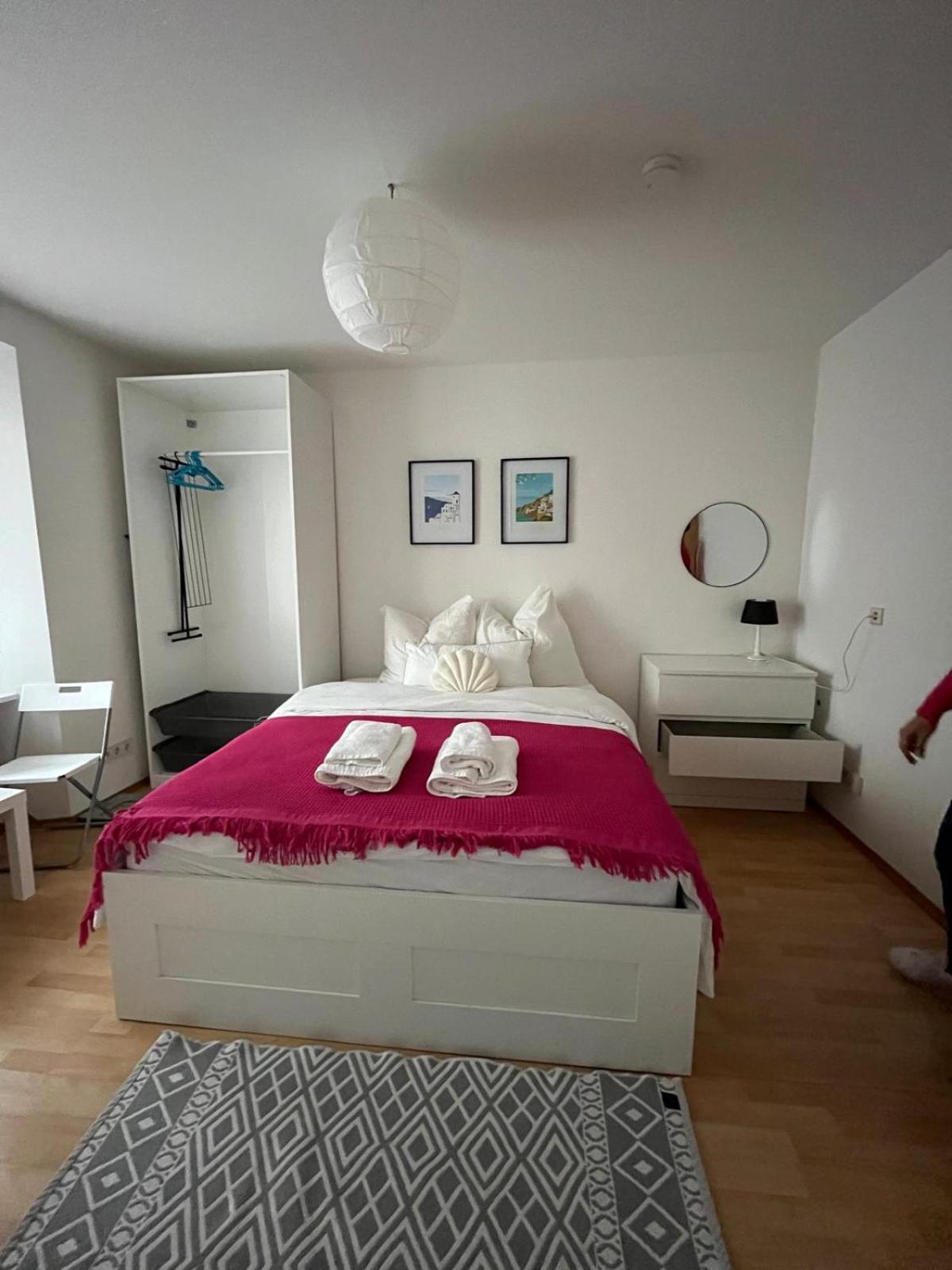 Three-Bedroom Apartment - Photo 9