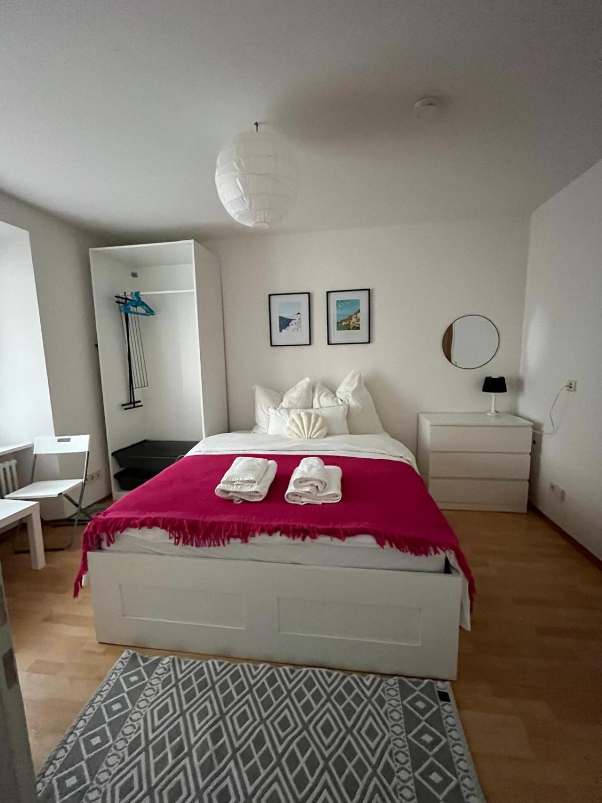Three-Bedroom Apartment - Photo 10