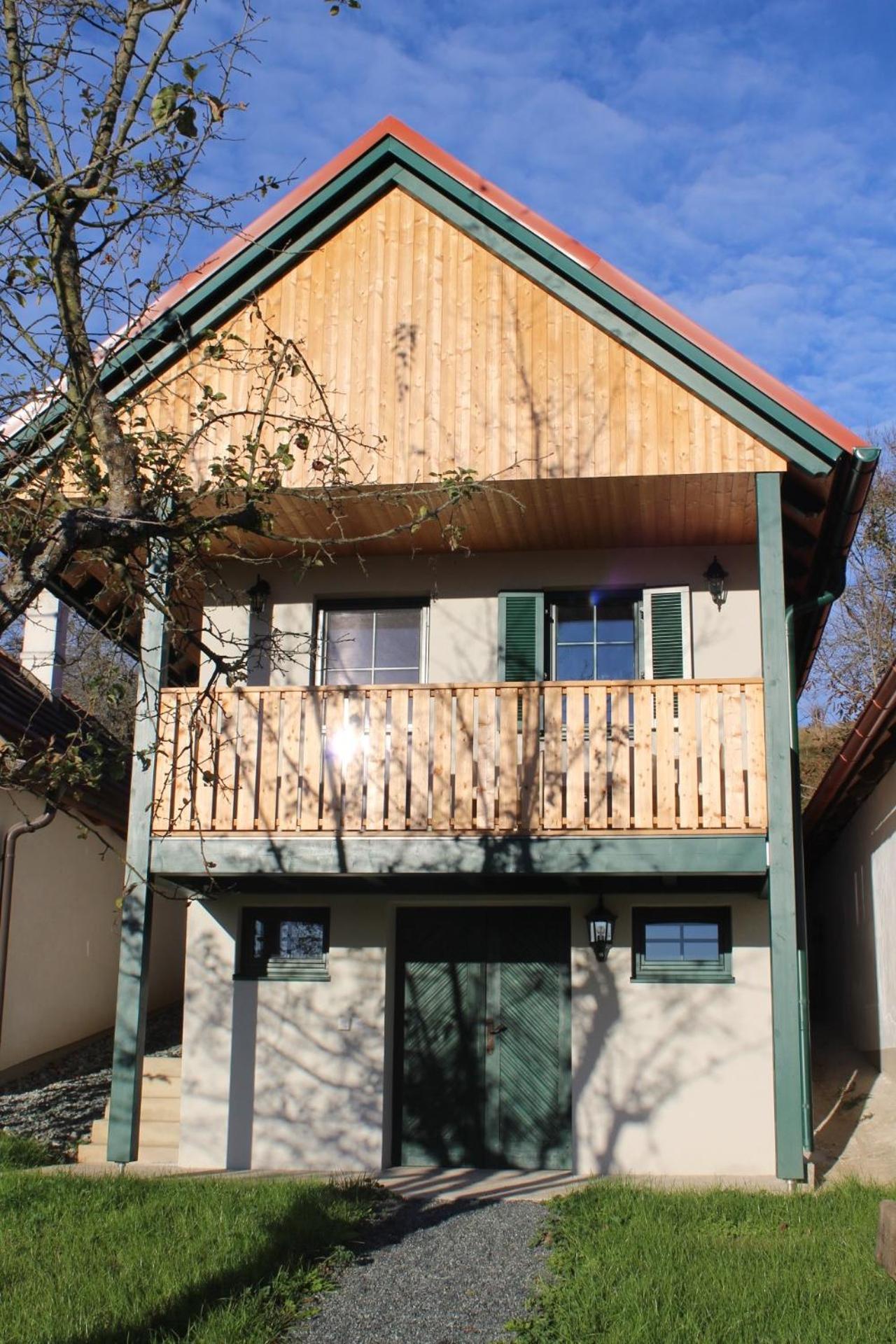 Two-Bedroom House photo 2