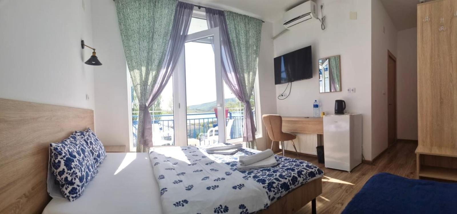 Double or Twin Room - Photo 1