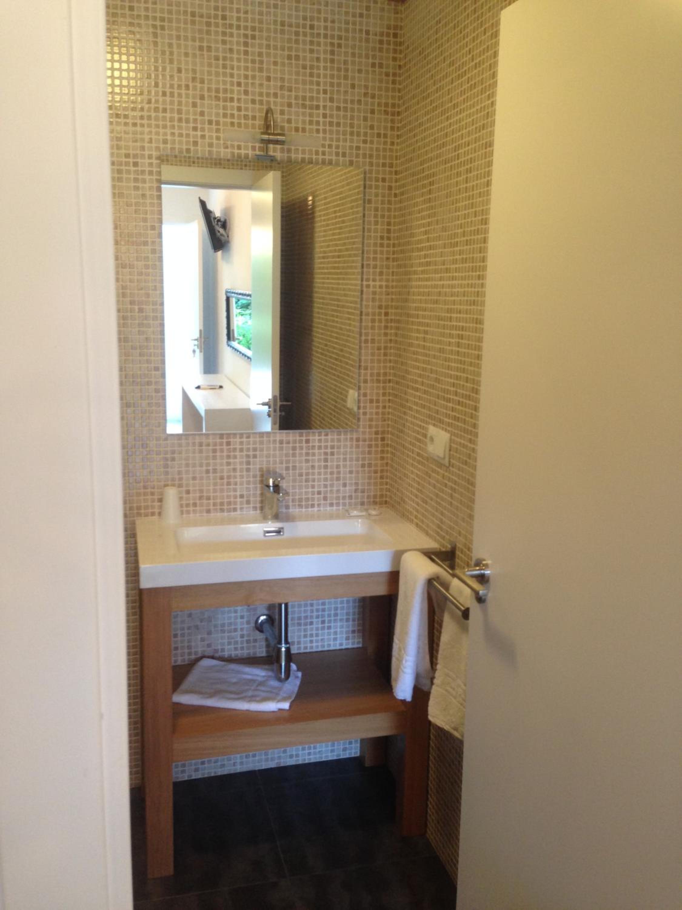 Single Room with Shower photo 2