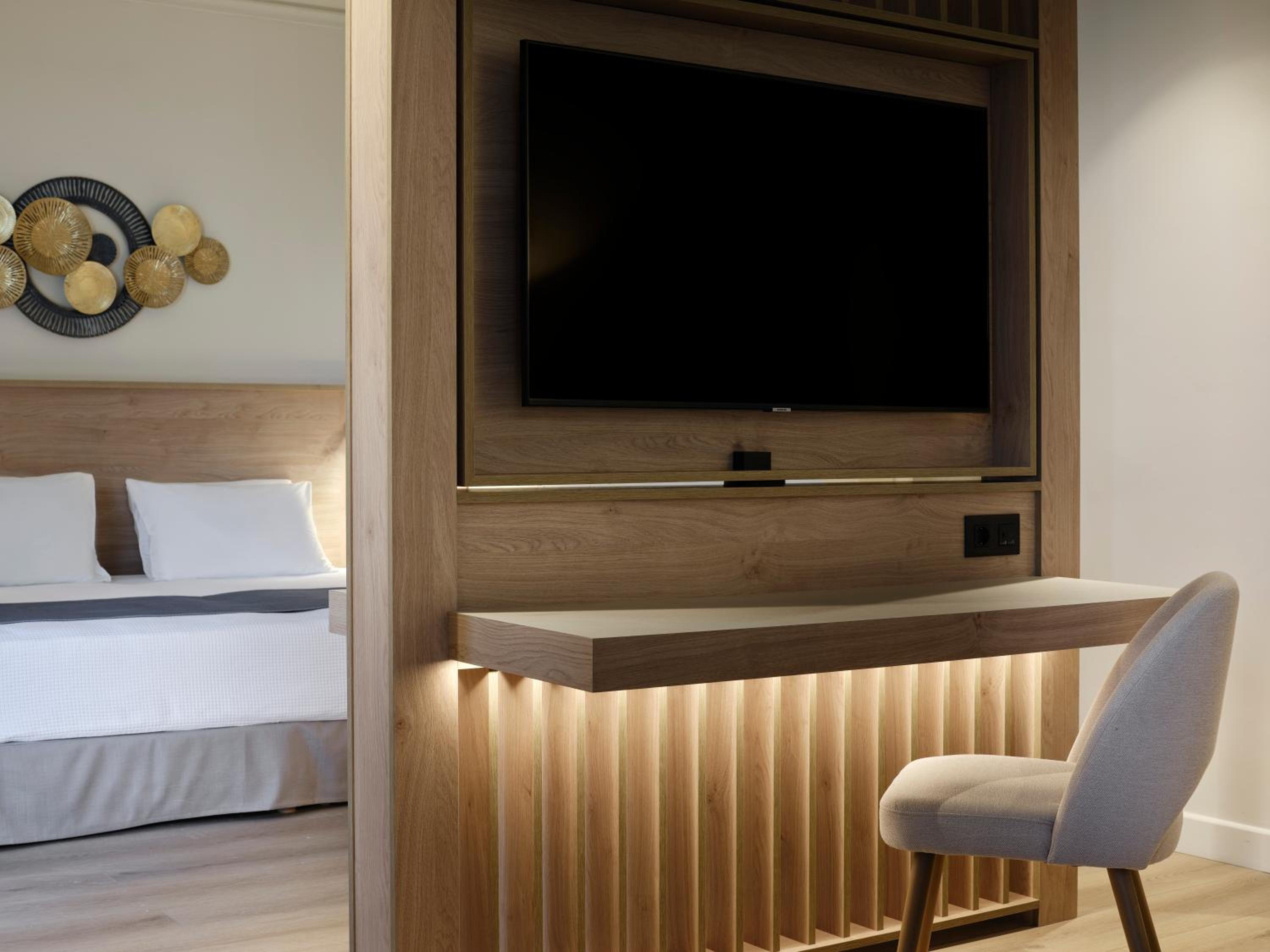 Family Suite Inland View (Open Plan) - Photo 4